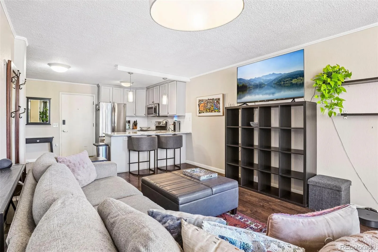 909 N Logan Street #5B Denver CO 80203 | MLS #REC9664691 09042026165732 1600 11