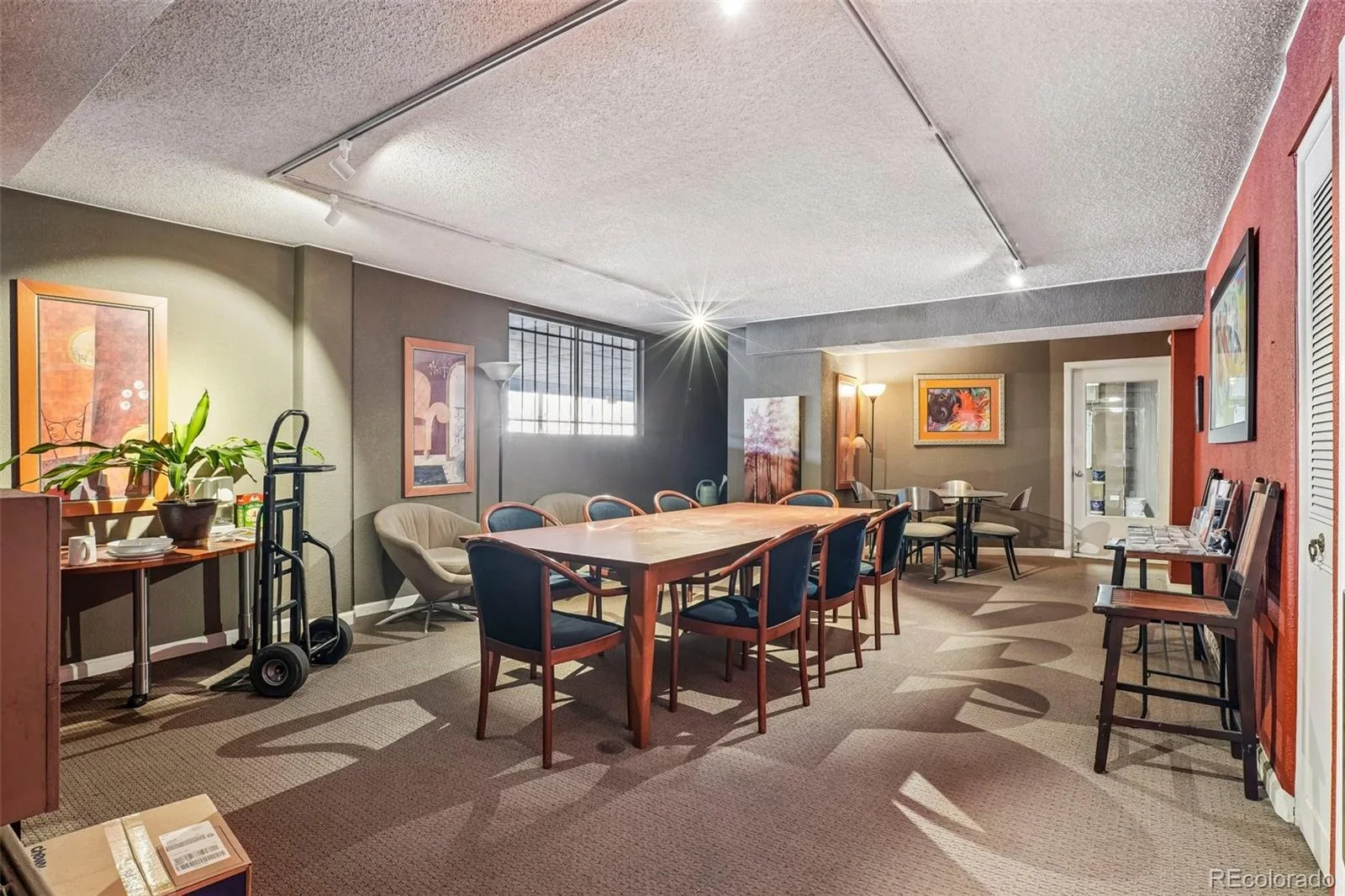 909 N Logan Street #5B Denver CO 80203 | MLS #REC9664691 09042026165732 1600 14