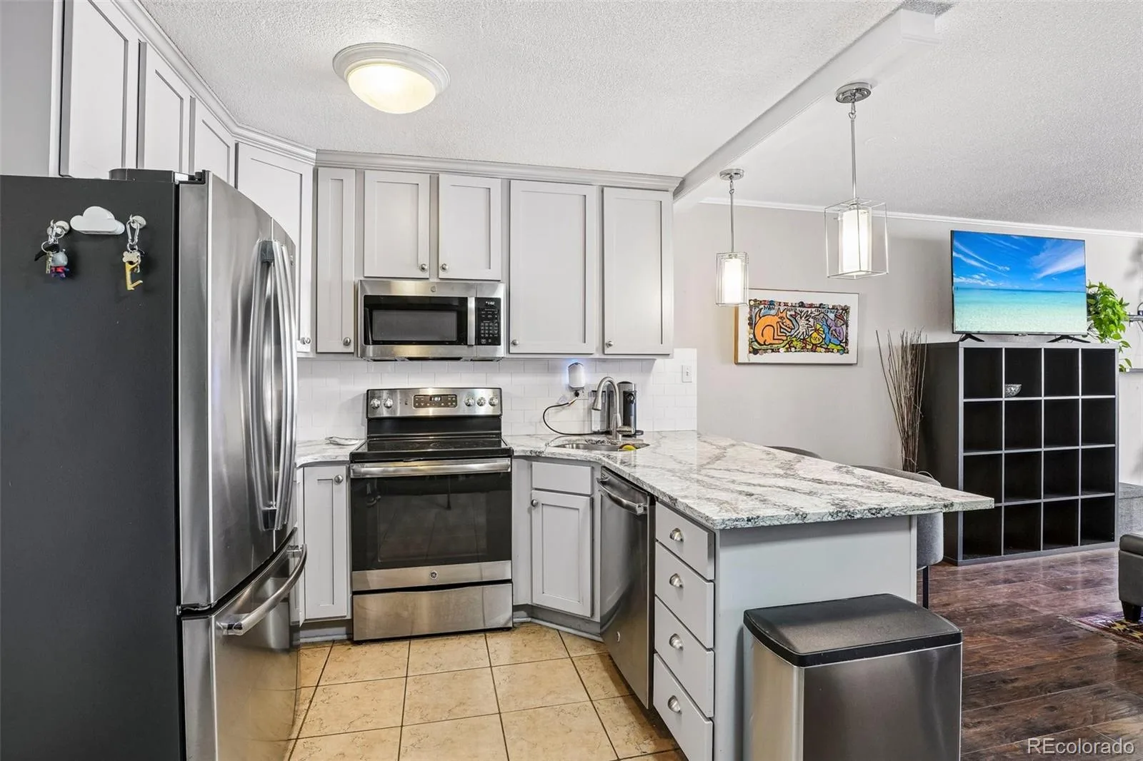 909 N Logan Street #5B Denver CO 80203 | MLS #REC9664691 09042026165732 1600 17