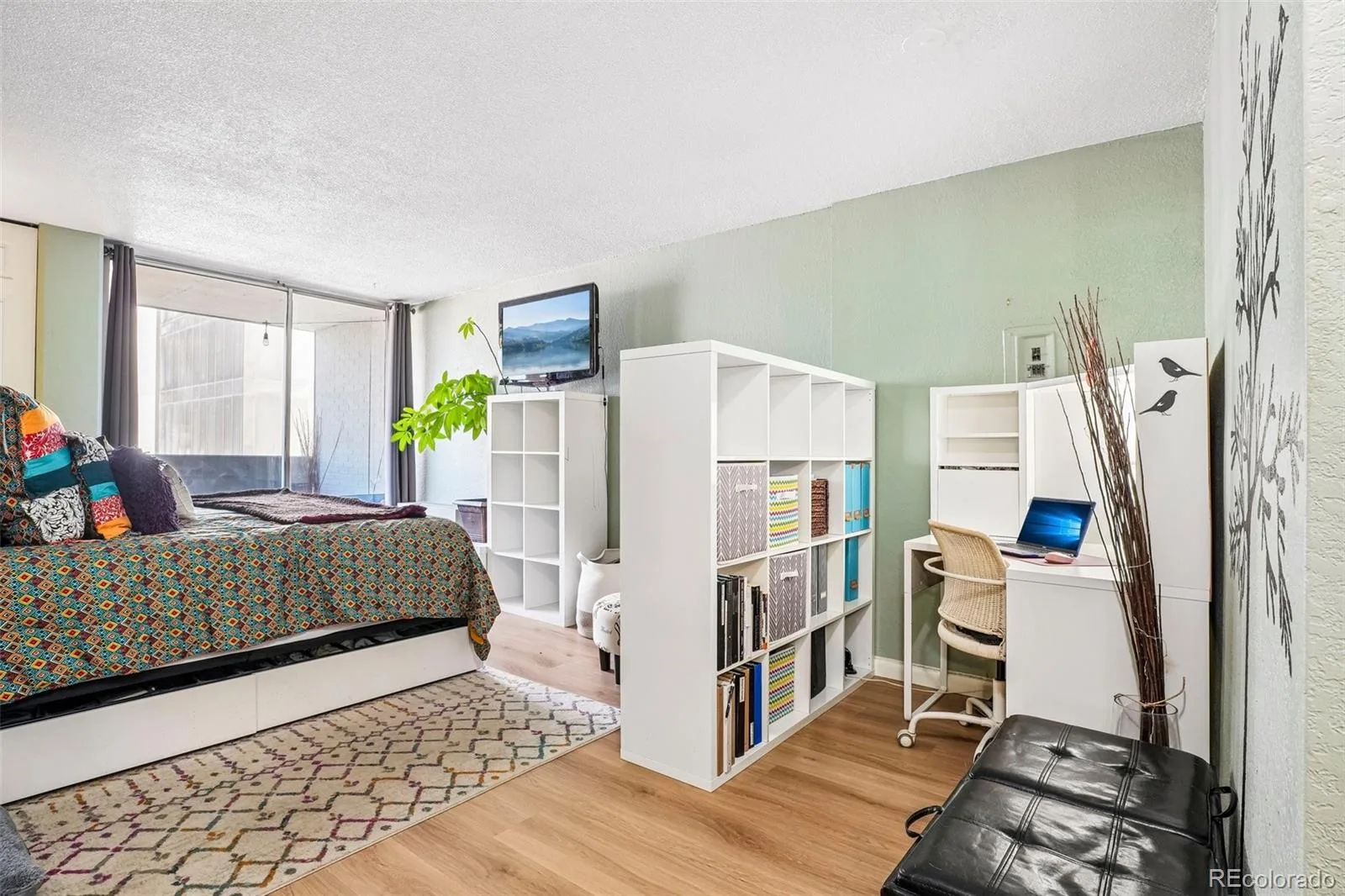 909 N Logan Street #5B Denver CO 80203 | MLS #REC9664691 09042026165732 1600 23
