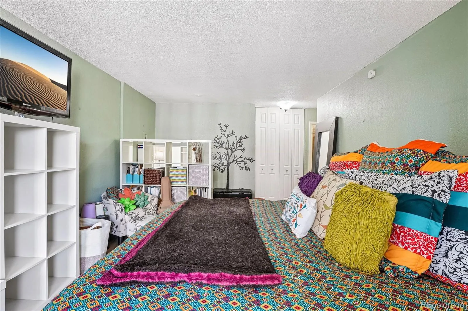 909 N Logan Street #5B Denver CO 80203 | MLS #REC9664691 09042026165732 1600 28