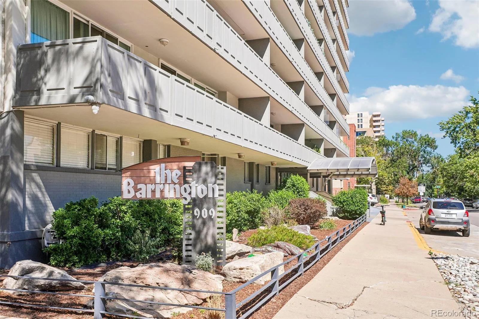 909 N Logan Street #5B Denver CO 80203 | MLS #REC9664691 09042026165732 1600 3