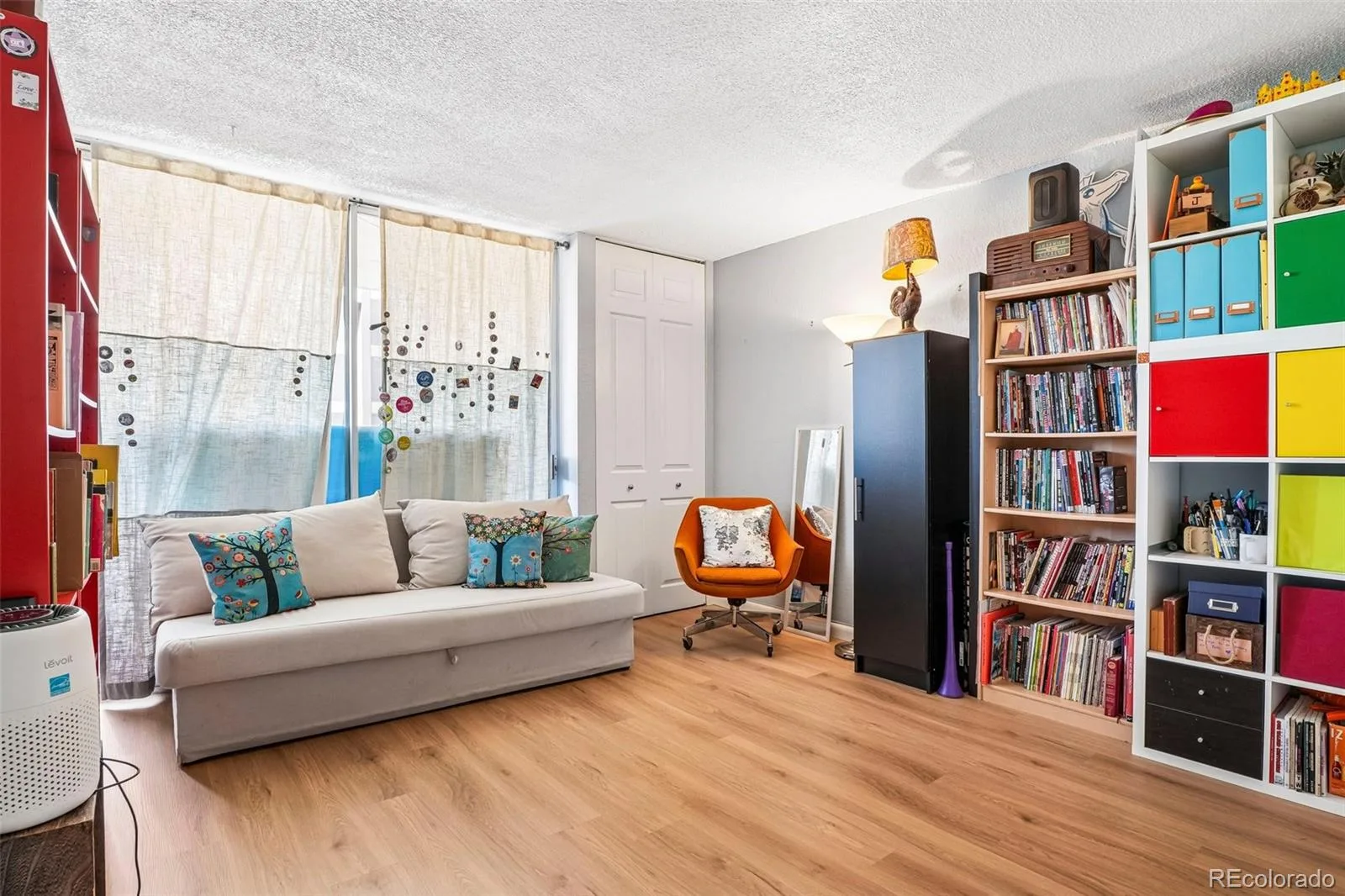 909 N Logan Street #5B Denver CO 80203 | MLS #REC9664691 09042026165732 1600 31