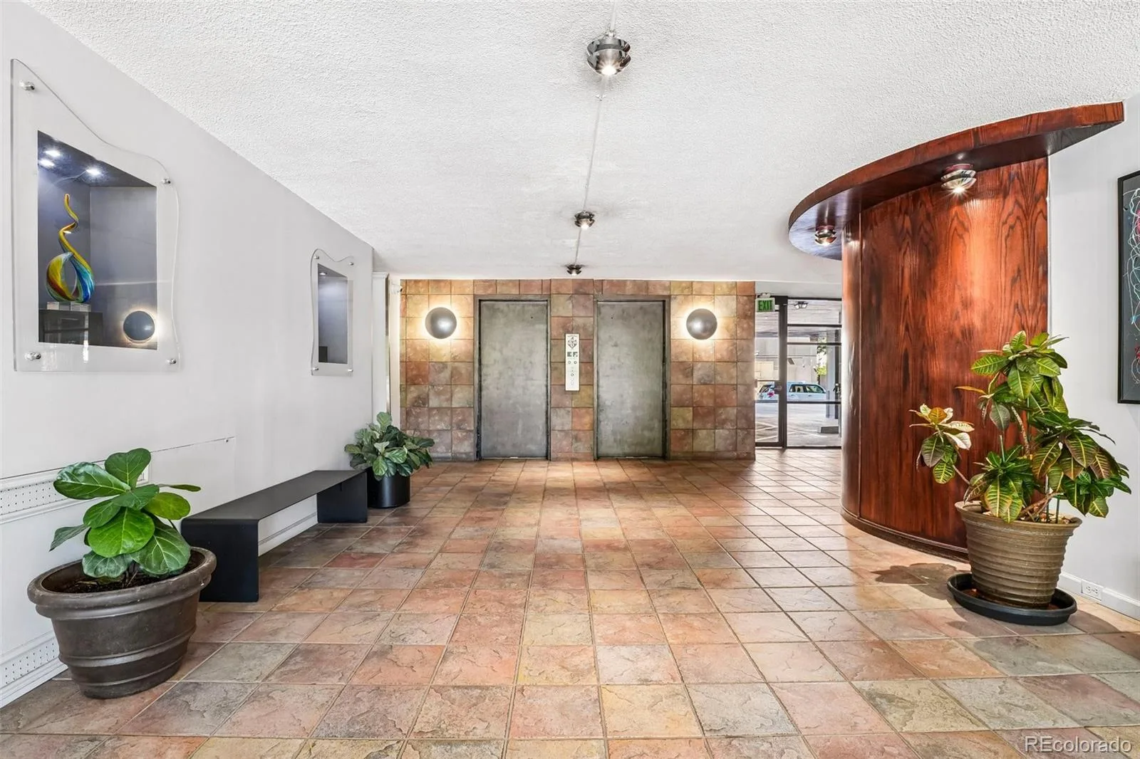 909 N Logan Street #5B Denver CO 80203 | MLS #REC9664691 09042026165732 1600 4
