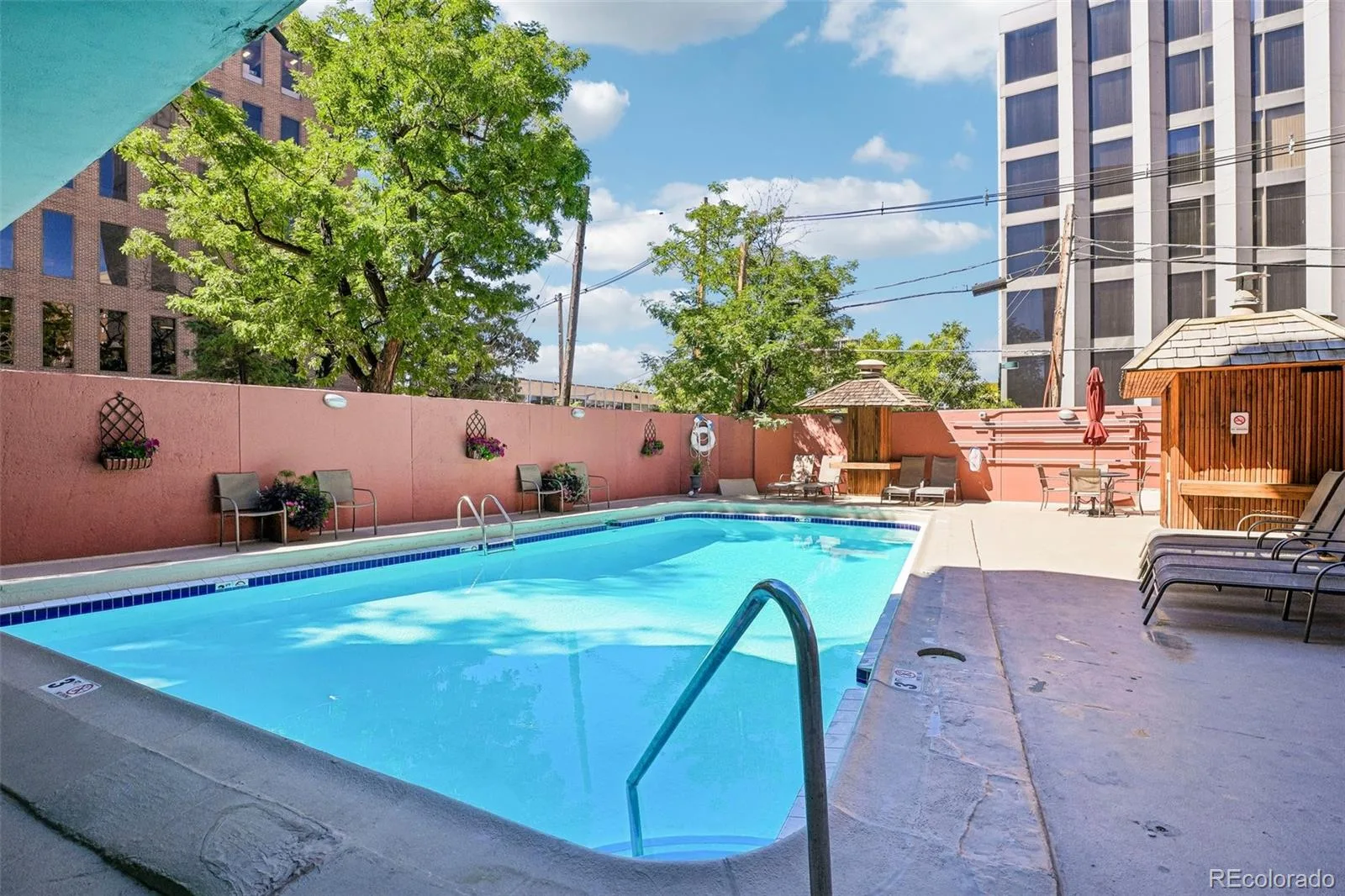 909 N Logan Street #5B Denver CO 80203 | MLS #REC9664691 09042026165732 1600 40