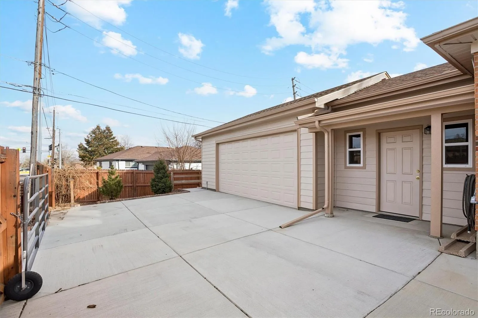 7798 Quivas Street Denver CO 80221 | MLS #REC9665001 08112026224023 1600 34