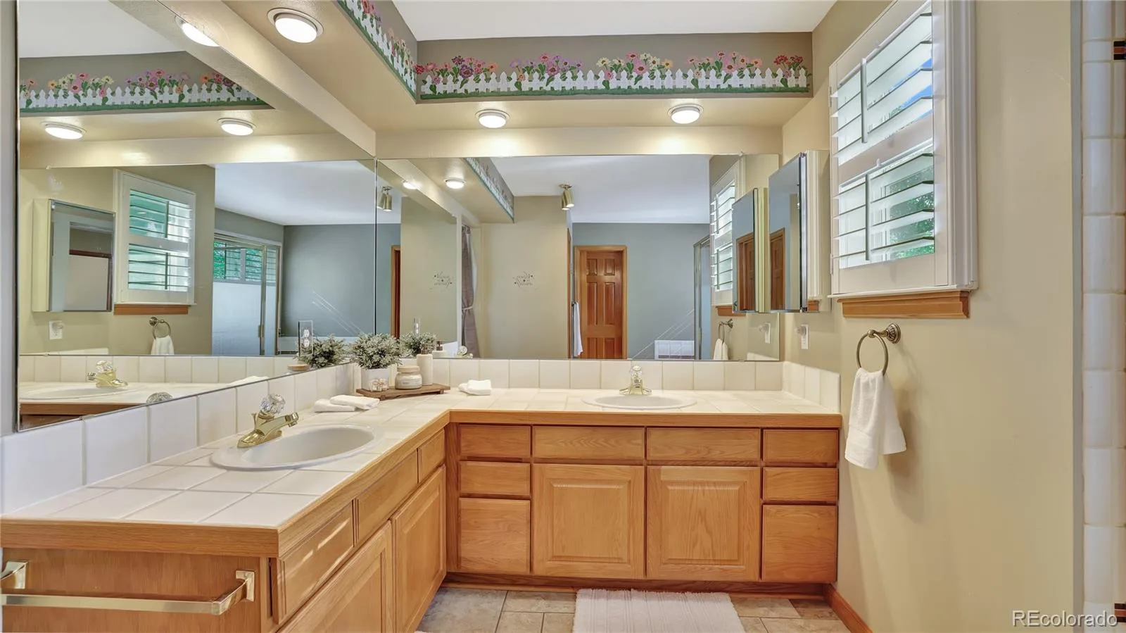 14199 W Amherst Avenue Lakewood CO 80228 | MLS #REC9669043 09242026000219 1600 15