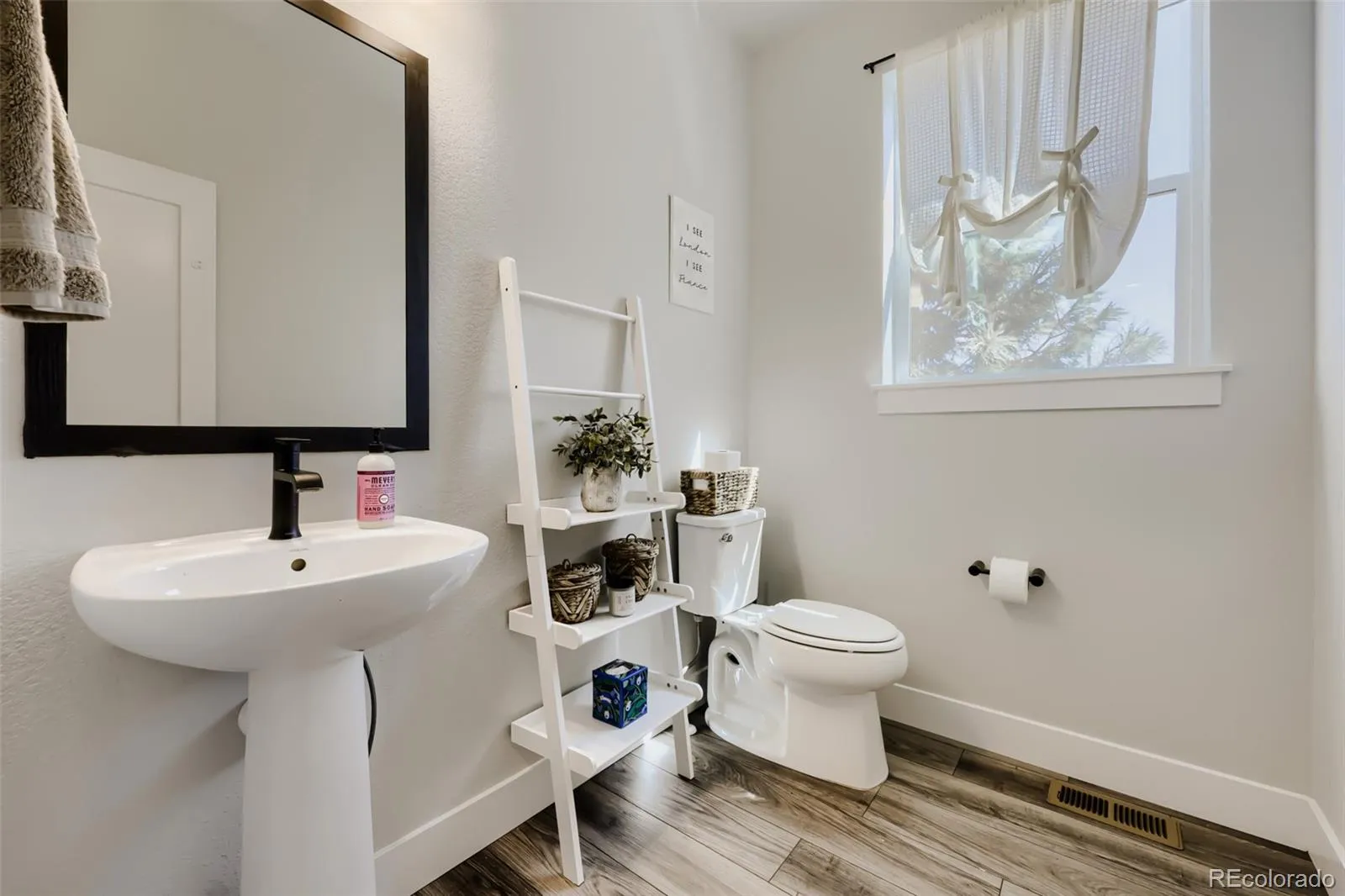 21681 E 60th Avenue Aurora CO 80019 MLS #REC9669777 05212026185836 1600 13