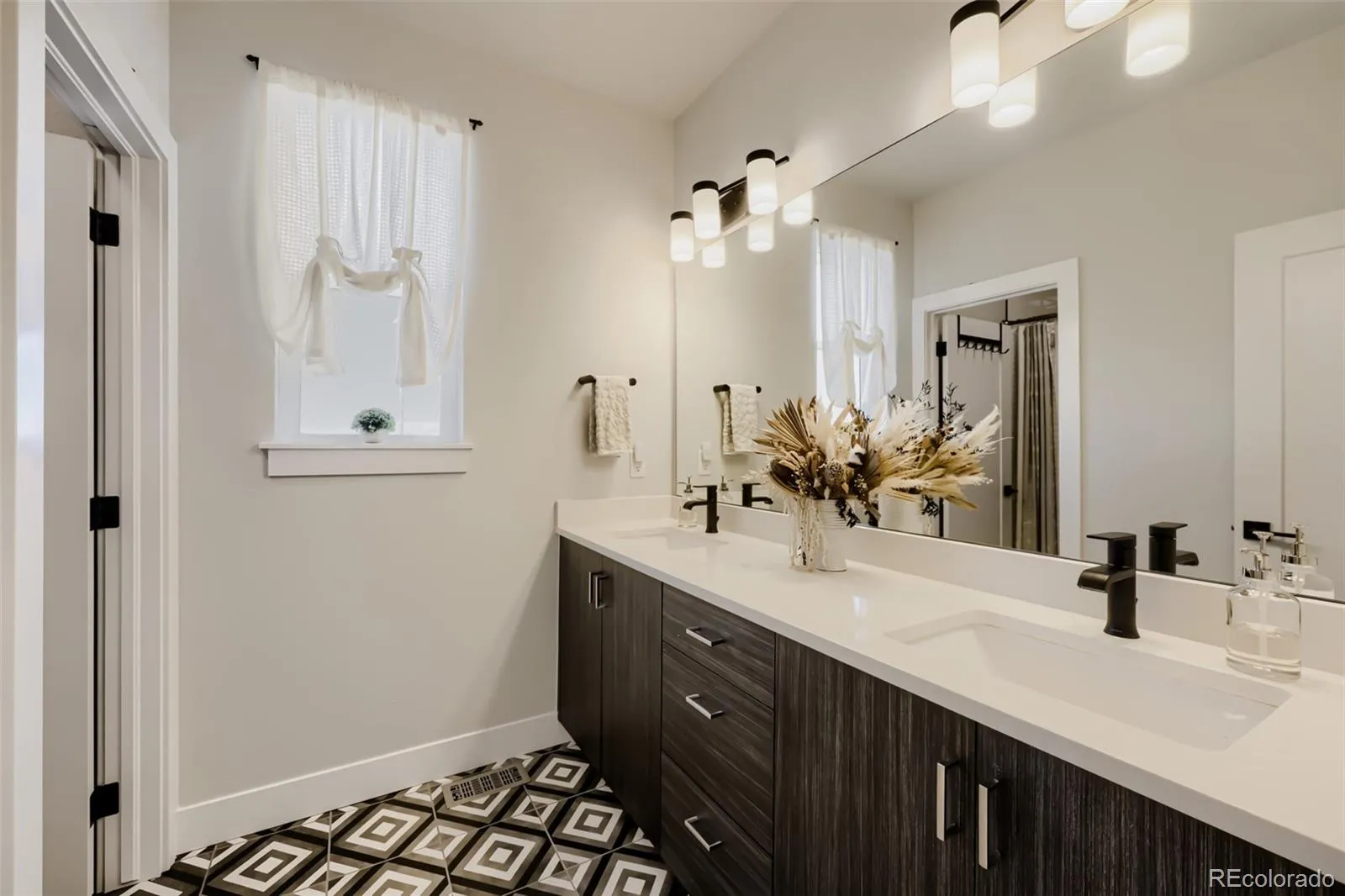 21681 E 60th Avenue Aurora CO 80019 MLS #REC9669777 05212026185836 1600 9