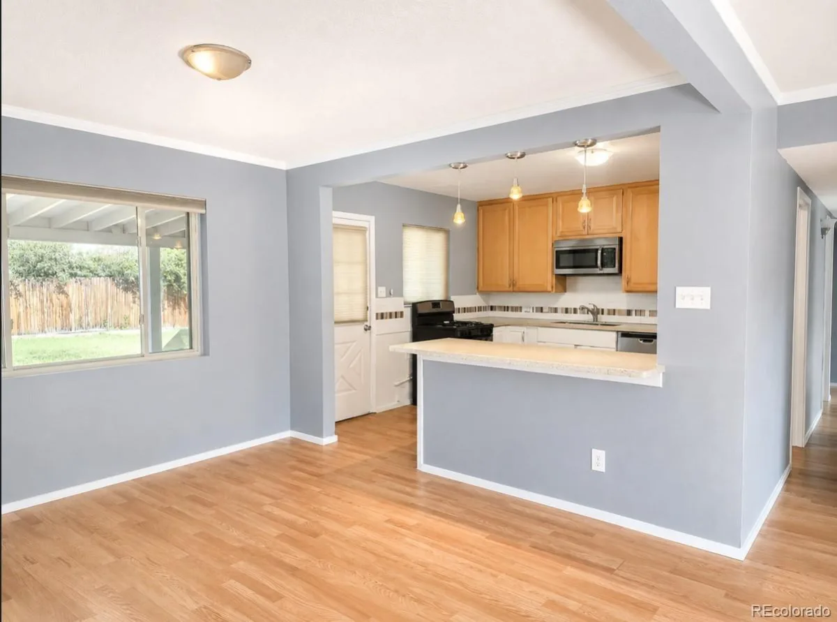 700 Toledo Street Aurora CO 80011 | MLS #REC9669849 06202026195350 1200 7