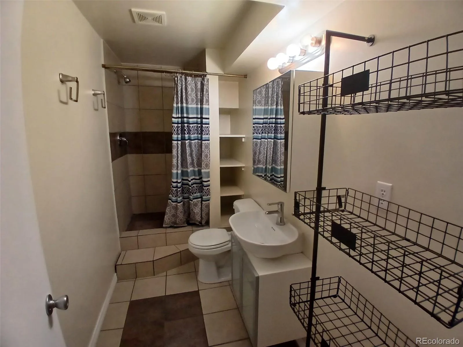 5966 S Jellison Street #B Littleton CO 80123 | MLS #REC9670631 08082026195648 1600 22