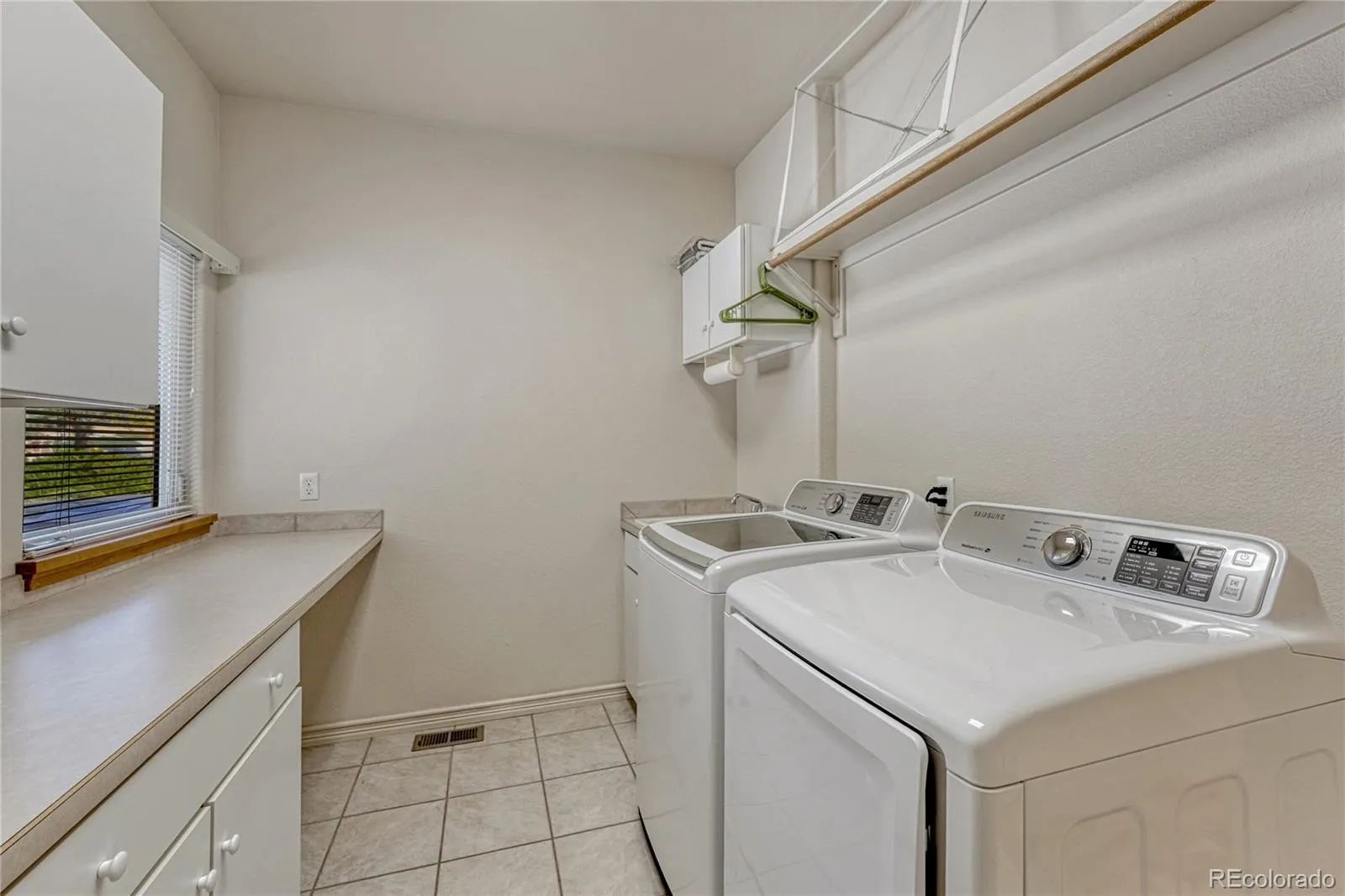 7493 Nuthatch Circle Parker CO 80134 MLS #REC9670646 04152026194057 1600 10