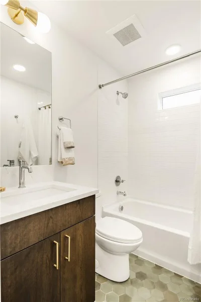 1619 Yates Street Denver CO 80204 | MLS #REC9671339 08232026042056 800 27
