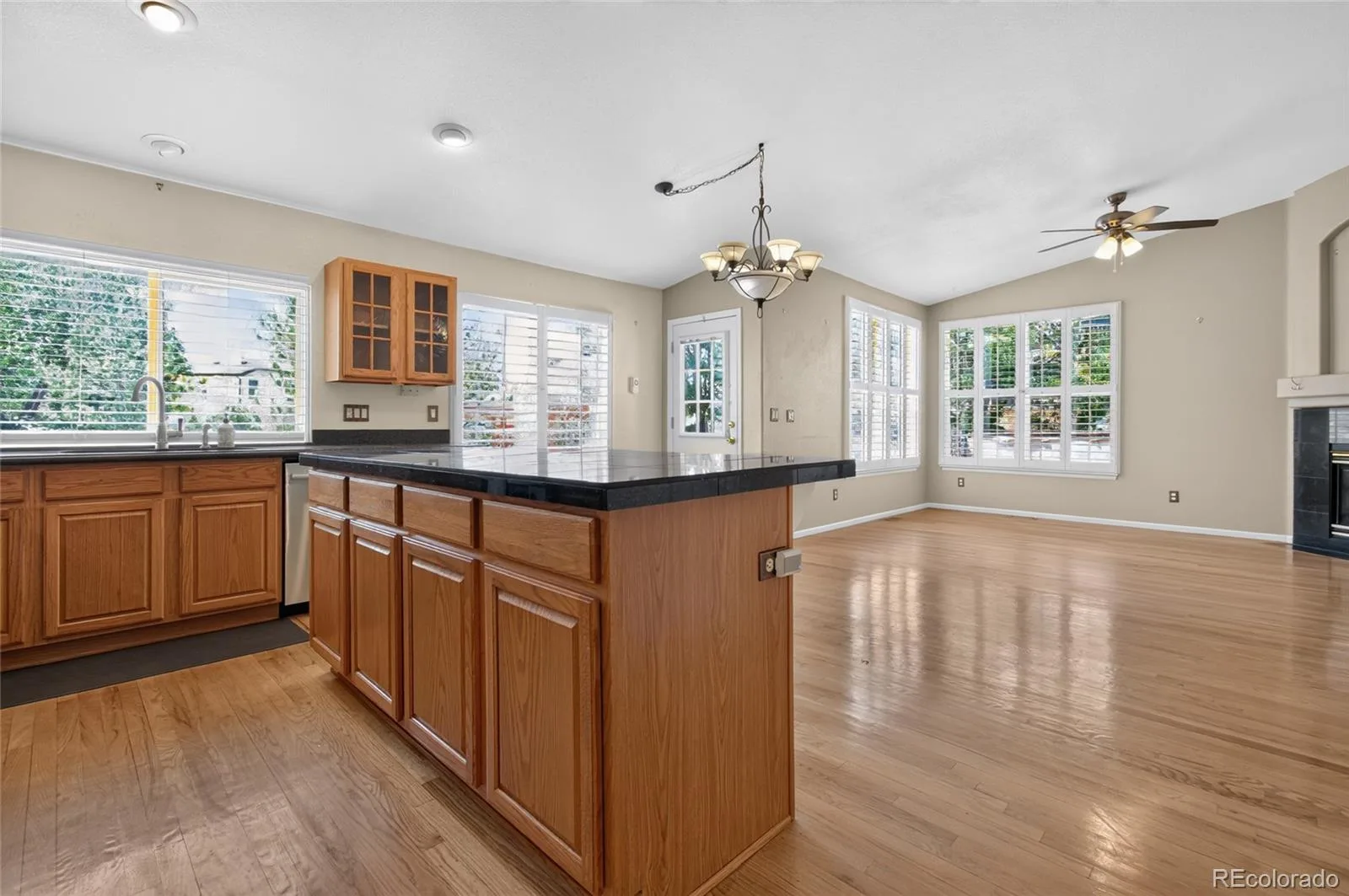 4515 Lexi Circle Broomfield CO 80023 | MLS #REC9672692 07212026032846 1600 6