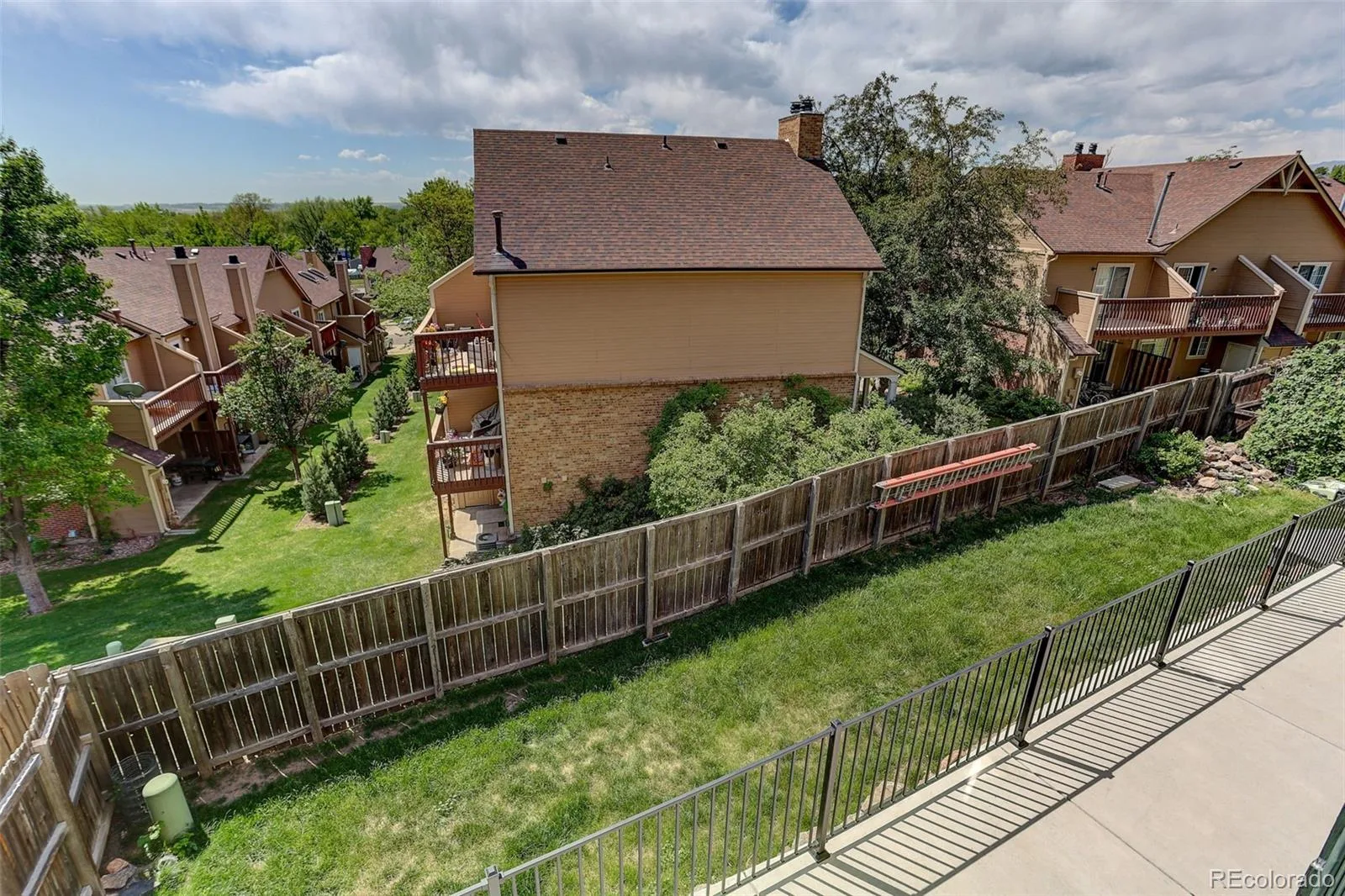 392 Eisenhower Drive Louisville CO 80027 | MLS #REC9673754 06292026215540 1600 34