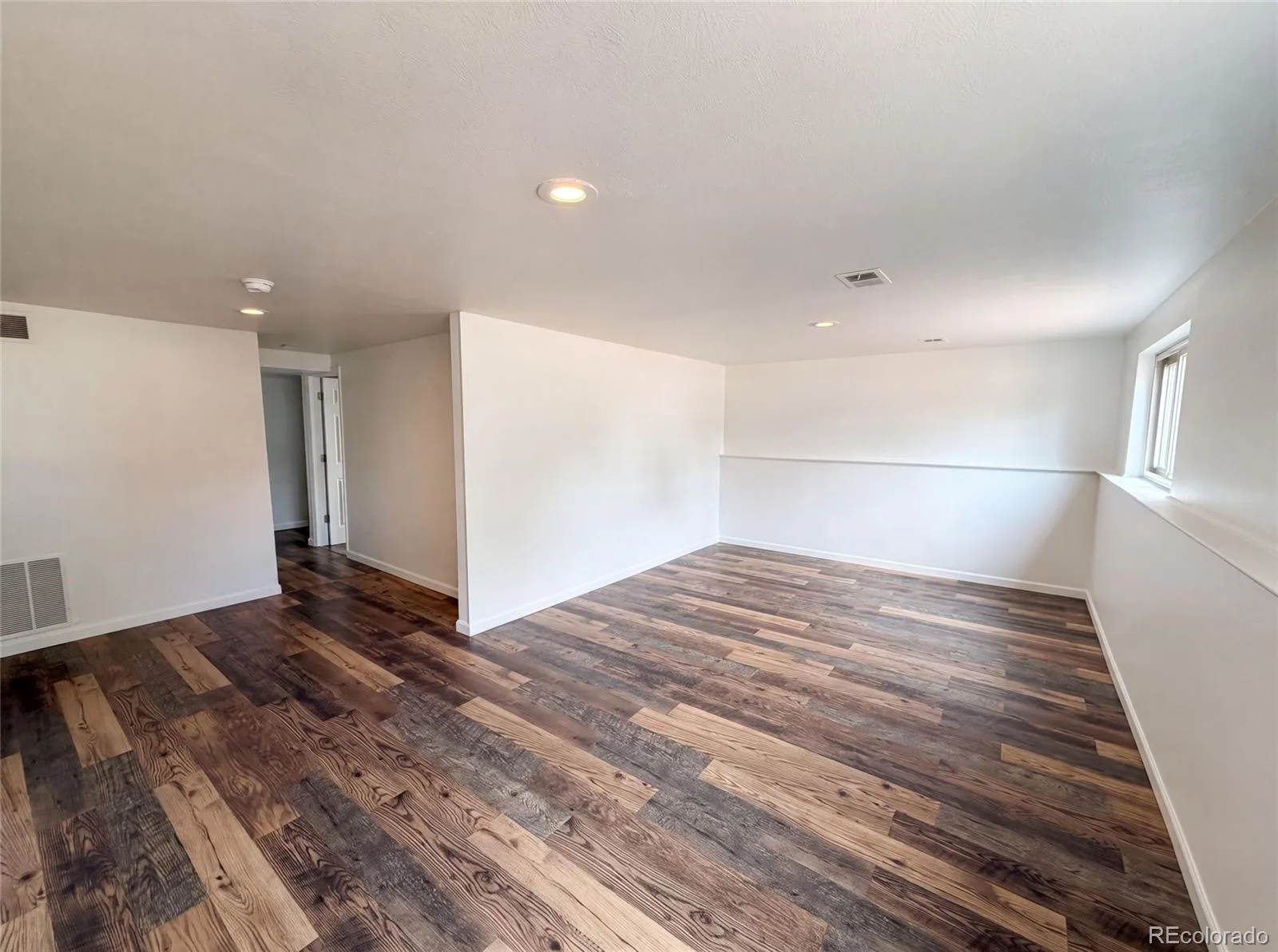 885 W 7th Avenue Drive Broomfield CO 80020 | MLS #REC9674989 07242026213802 1600 8