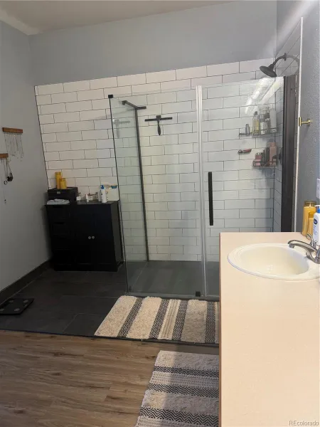 04092026163352 800 11