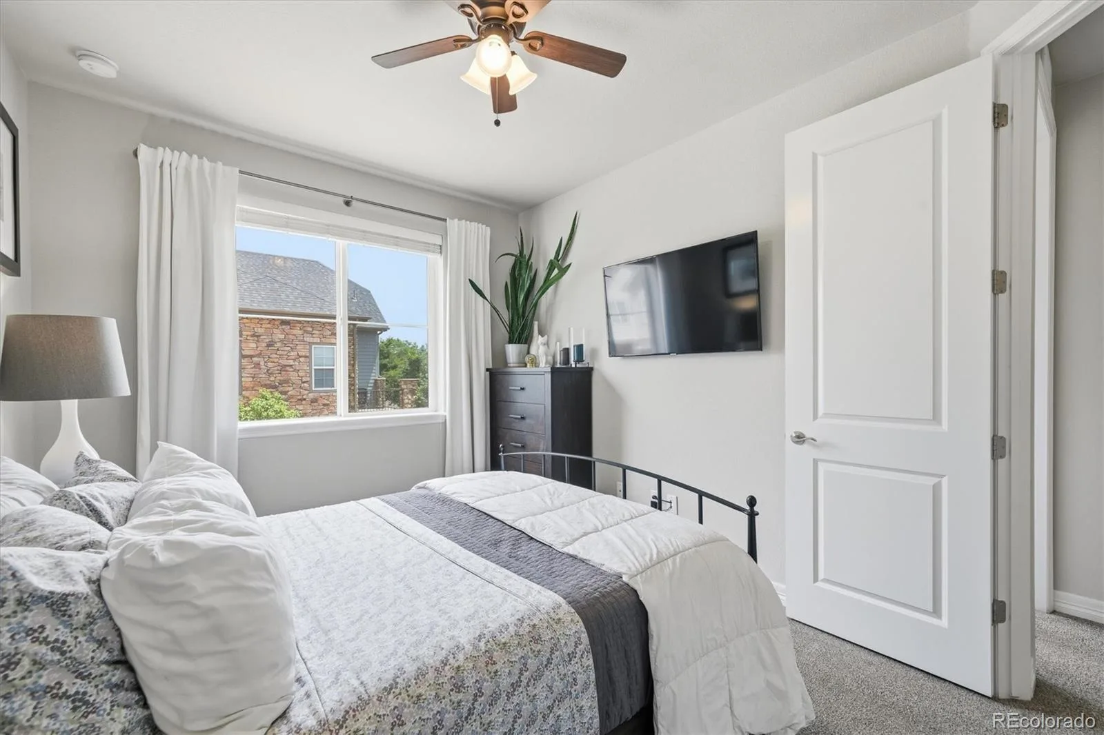 7486 S Logan Street Littleton CO 80122 | MLS #REC9676196 08262026162530 1600 31