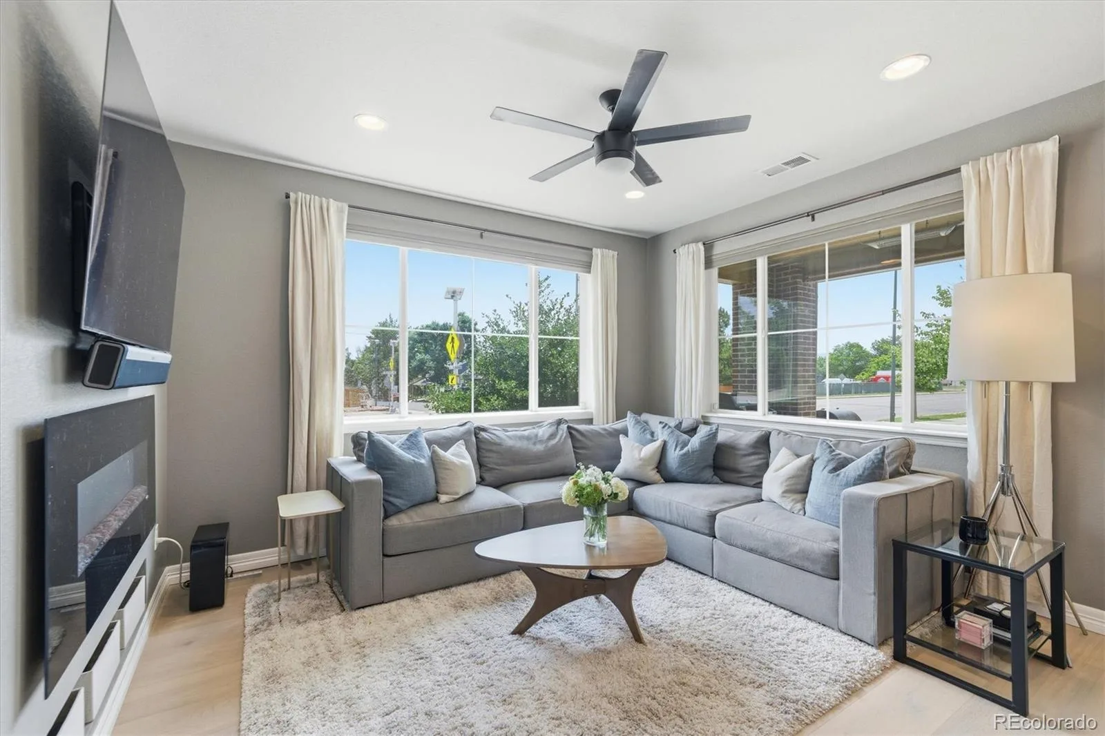 7486 S Logan Street Littleton CO 80122 | MLS #REC9676196 08262026162530 1600 9