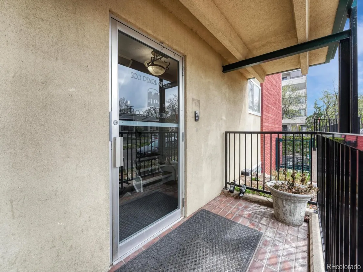 200 N Pearl Street #205 Denver CO 80203 MLS #REC9676328 04132026215015 1200 2
