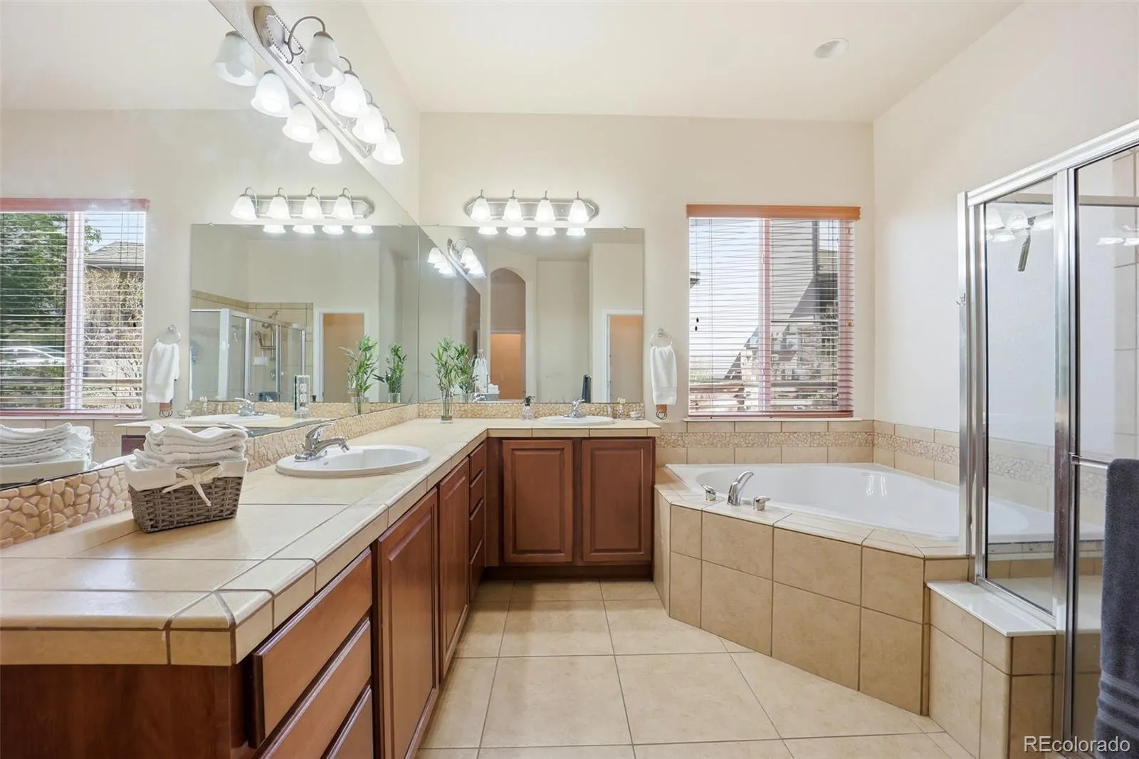 15699 E 108th Avenue Commerce City CO 80022 | MLS #REC9678172 04262026153625 1600 27