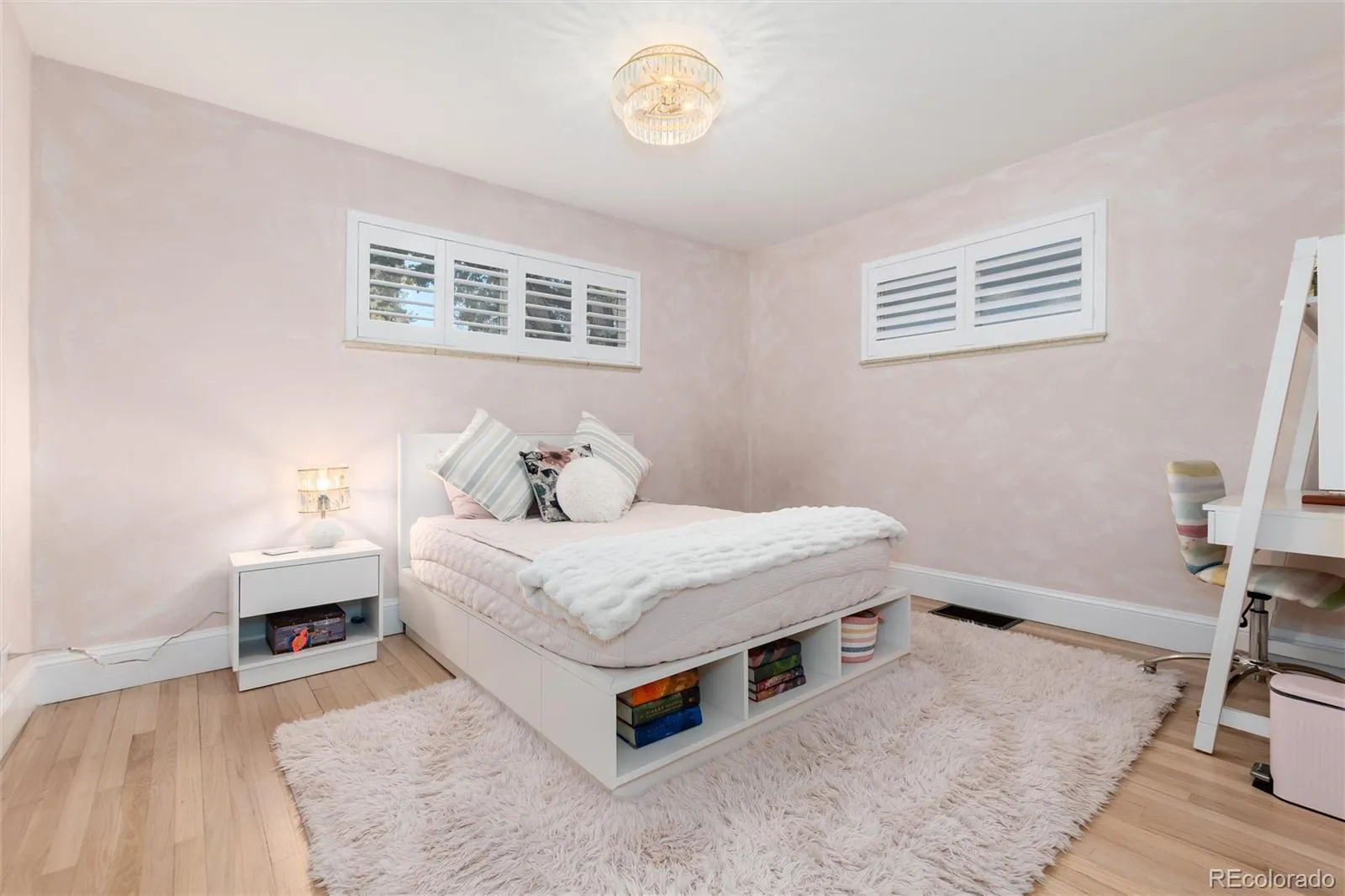 215 Ivanhoe Street Denver CO 80220 MLS #REC9679786 05102026142805 1600 34