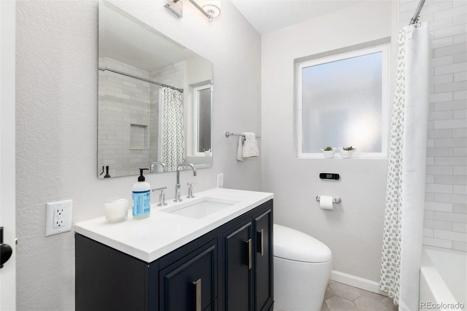 215 Ivanhoe Street Denver CO 80220 MLS #REC9679786 05102026142805 1600 35