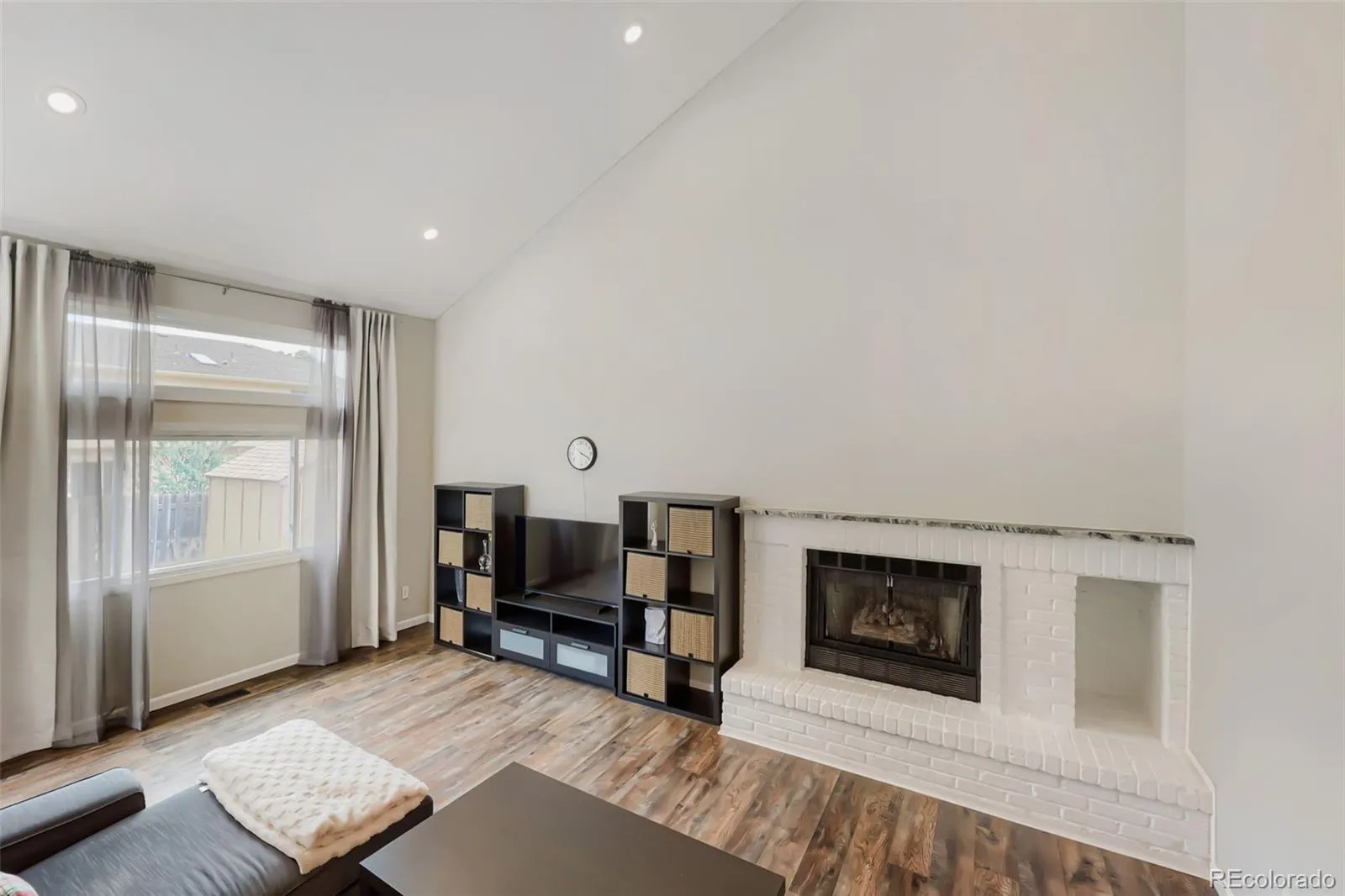 17516 E Wesley Place Aurora CO 80013 MLS #REC9681679 04152026211216 1600 19