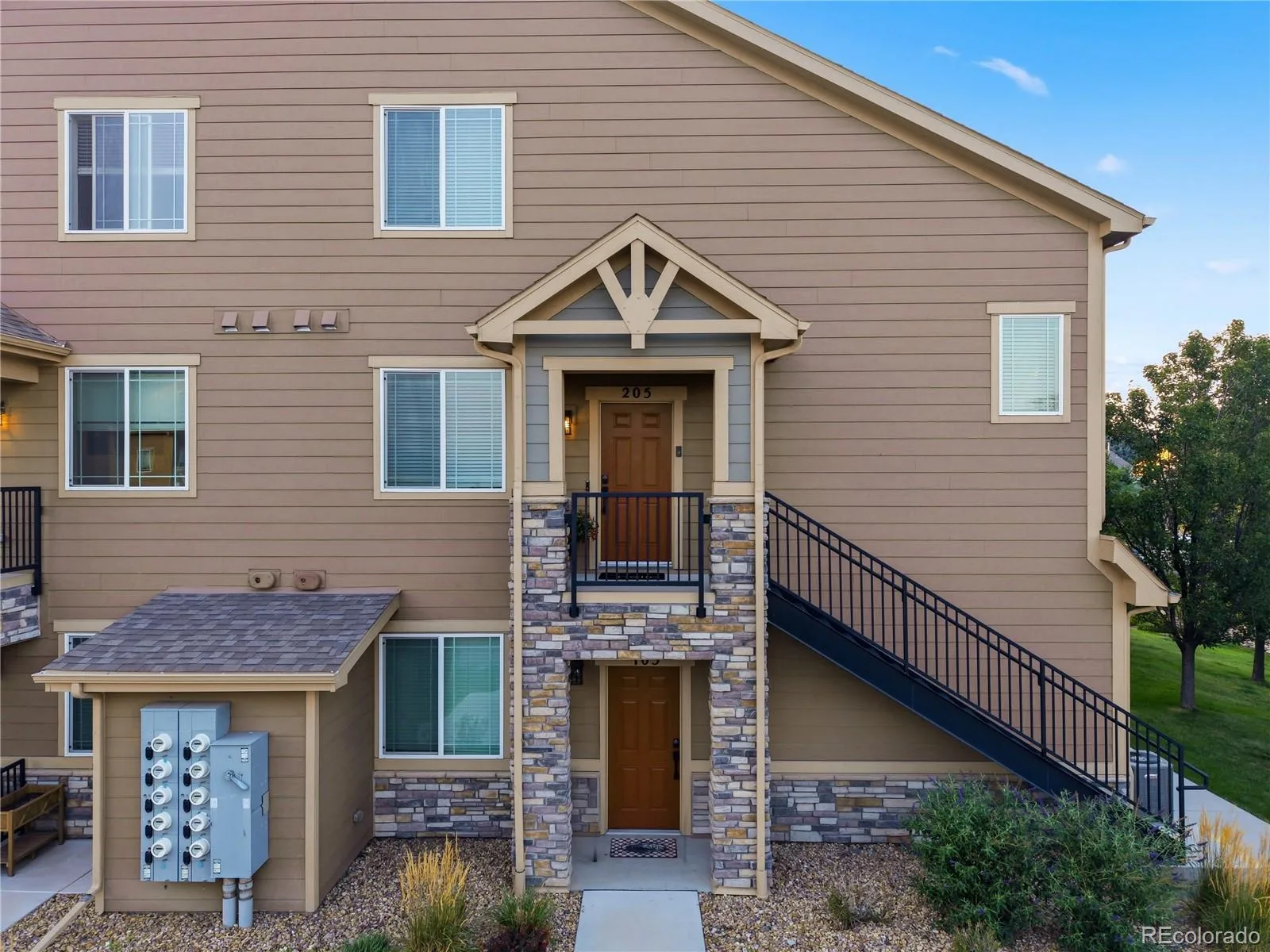 8848 S Kipling Way #205 Littleton CO 80127 | MLS #REC9685872 08272026163847 1600 40