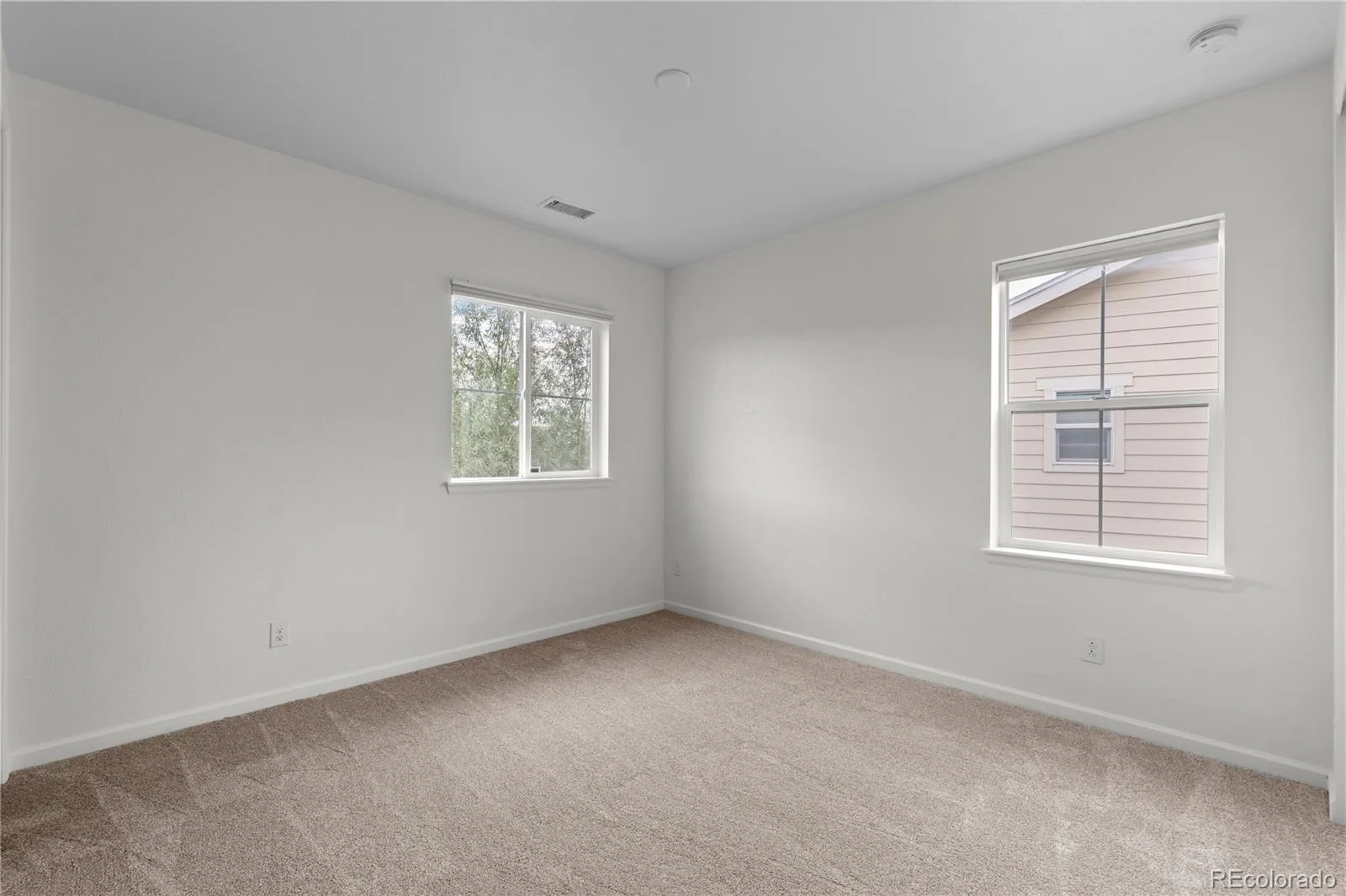 3794 Ghost Dance Drive Castle Rock CO 80108 | MLS #REC9690088 08292026220759 1600 27