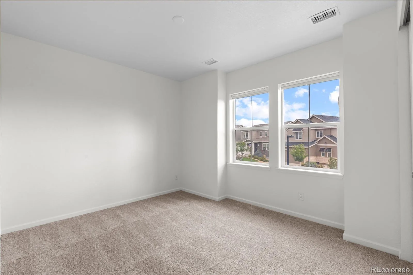 3794 Ghost Dance Drive Castle Rock CO 80108 | MLS #REC9690088 08292026220759 1600 28
