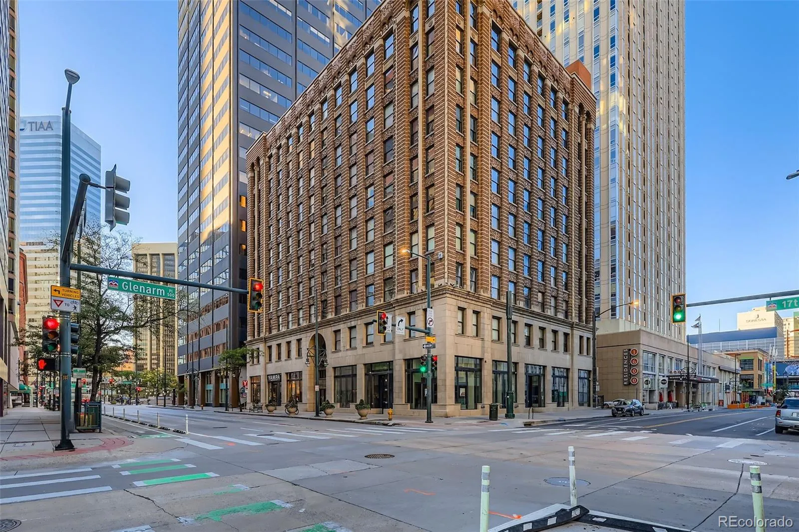 444 17th Street #404 Denver CO 80202 MLS #REC9692075 05282026042921 1600 36