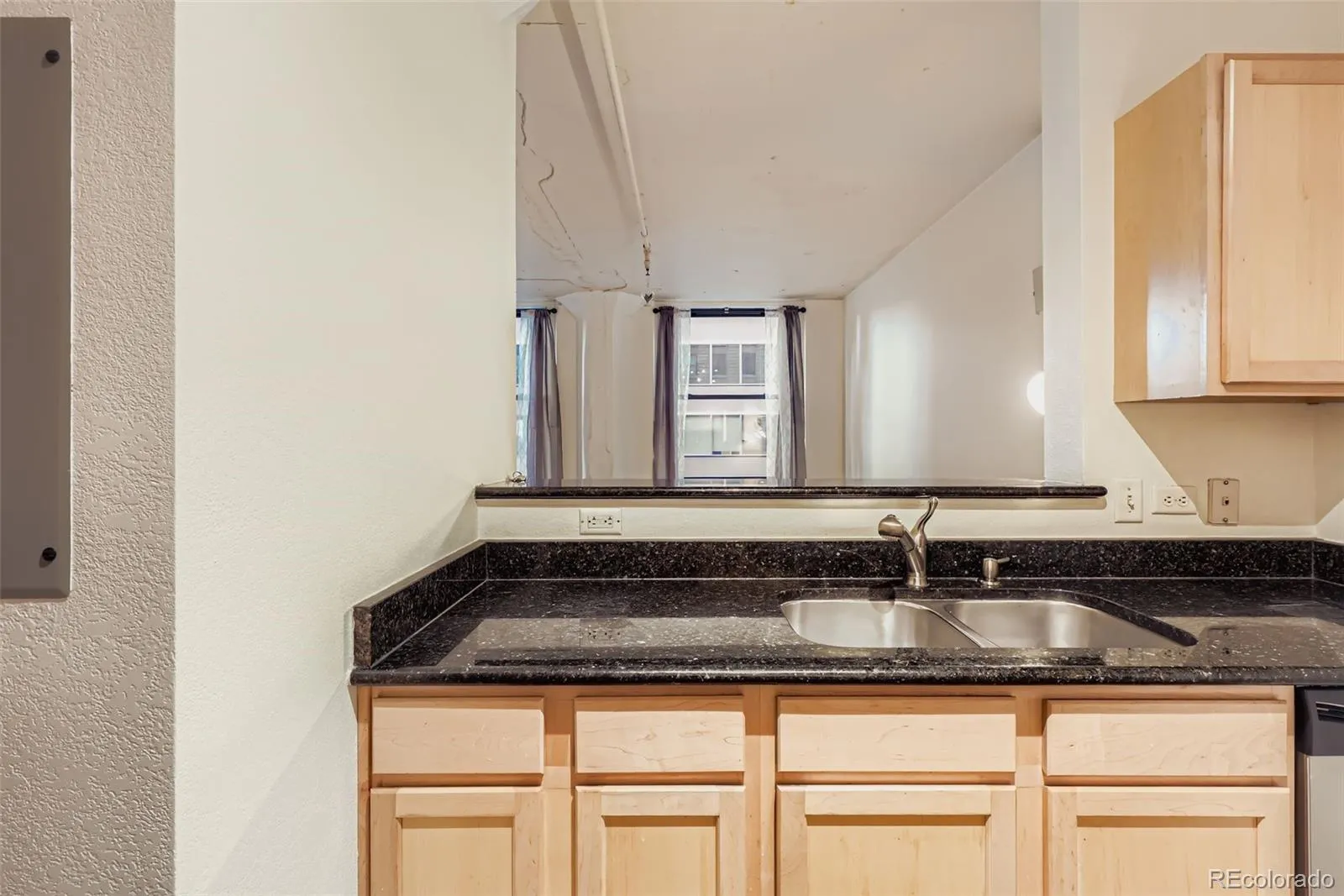 444 17th Street #404 Denver CO 80202 MLS #REC9692075 05282026042921 1600 5