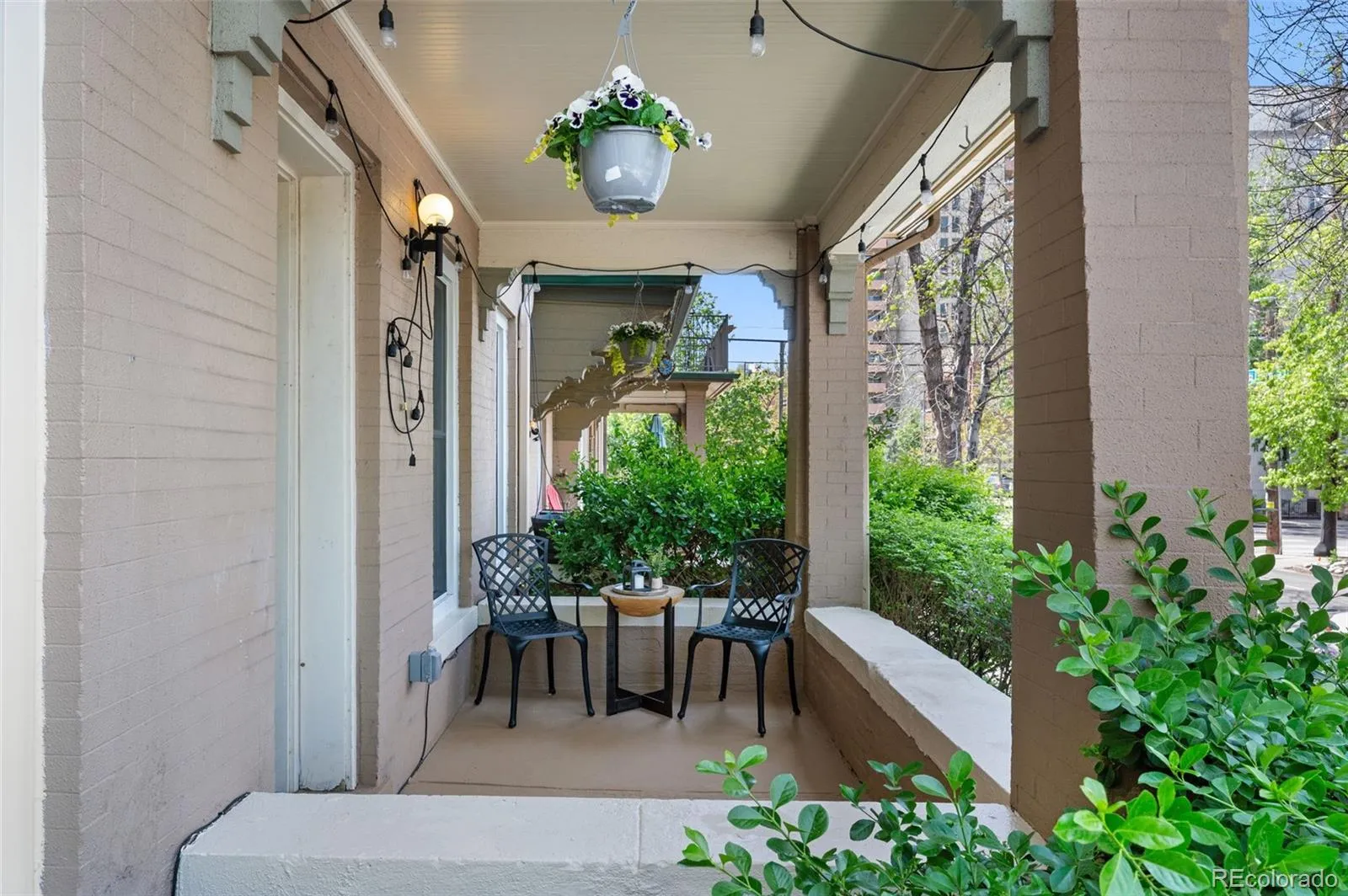 1100 N Logan Street #1 Denver CO 80203 MLS #REC9692385 04242026165238 1600 19