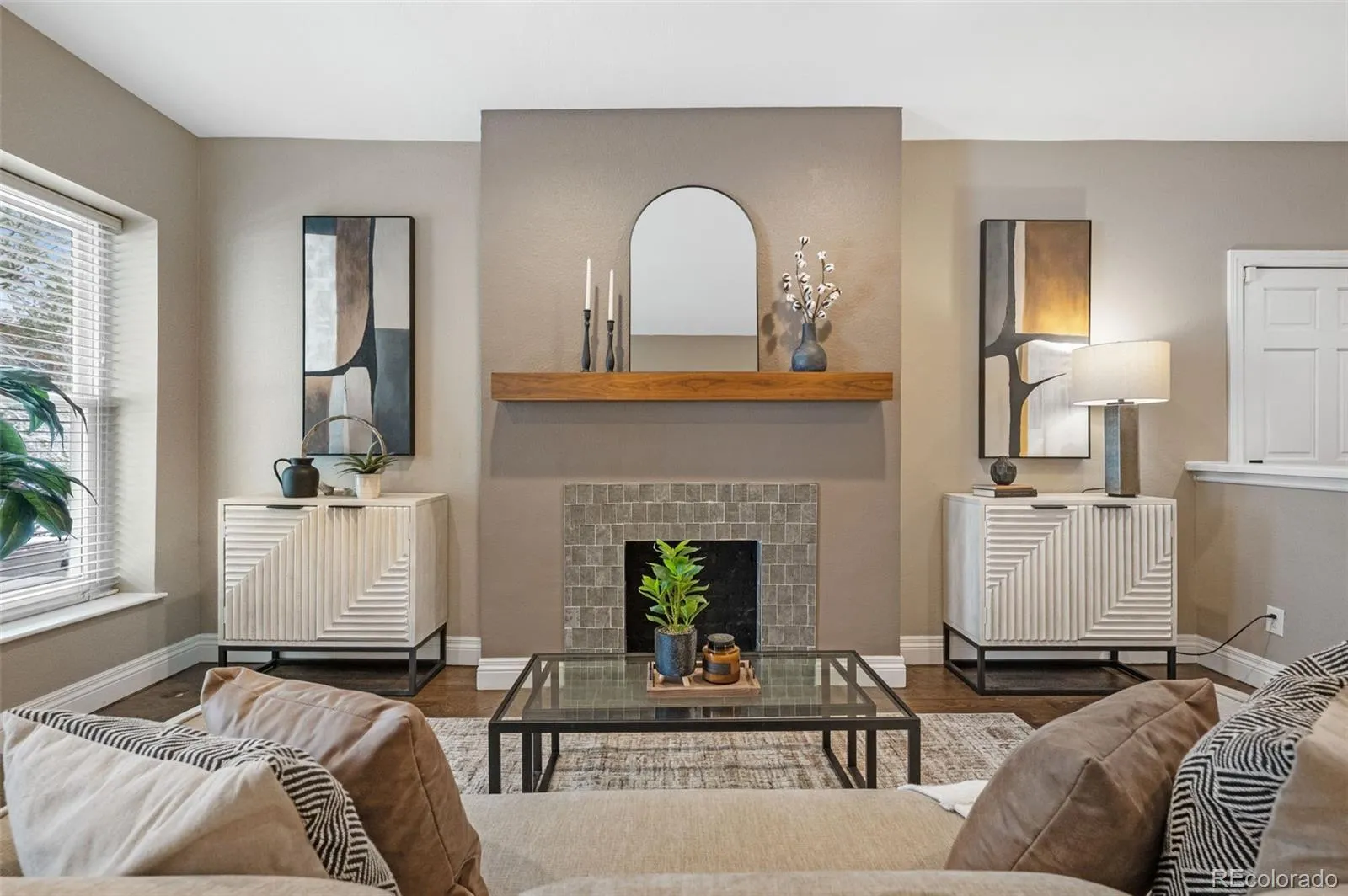 1100 N Logan Street #1 Denver CO 80203 MLS #REC9692385 04242026165238 1600 6