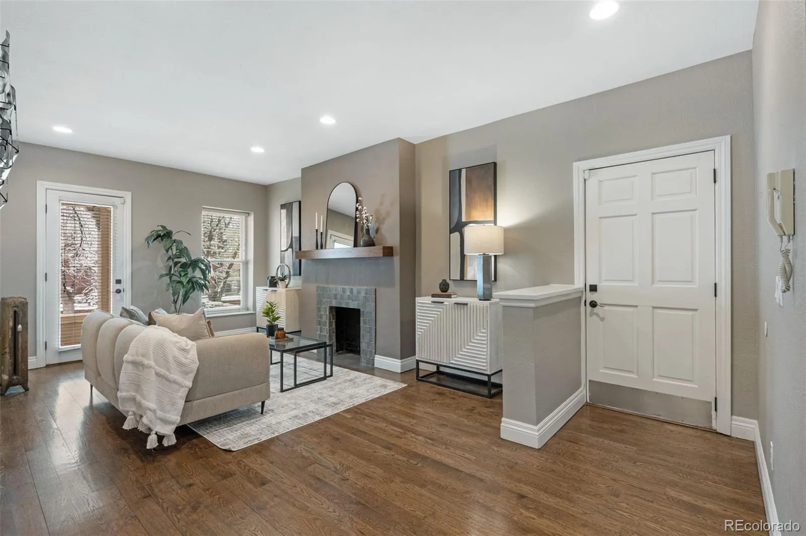 1100 N Logan Street #1 Denver CO 80203 MLS #REC9692385 04242026165238 1600 7