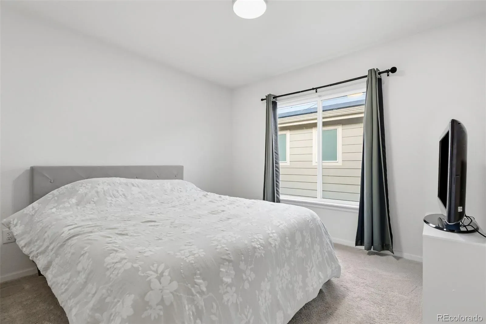 03182026225255 1600 33