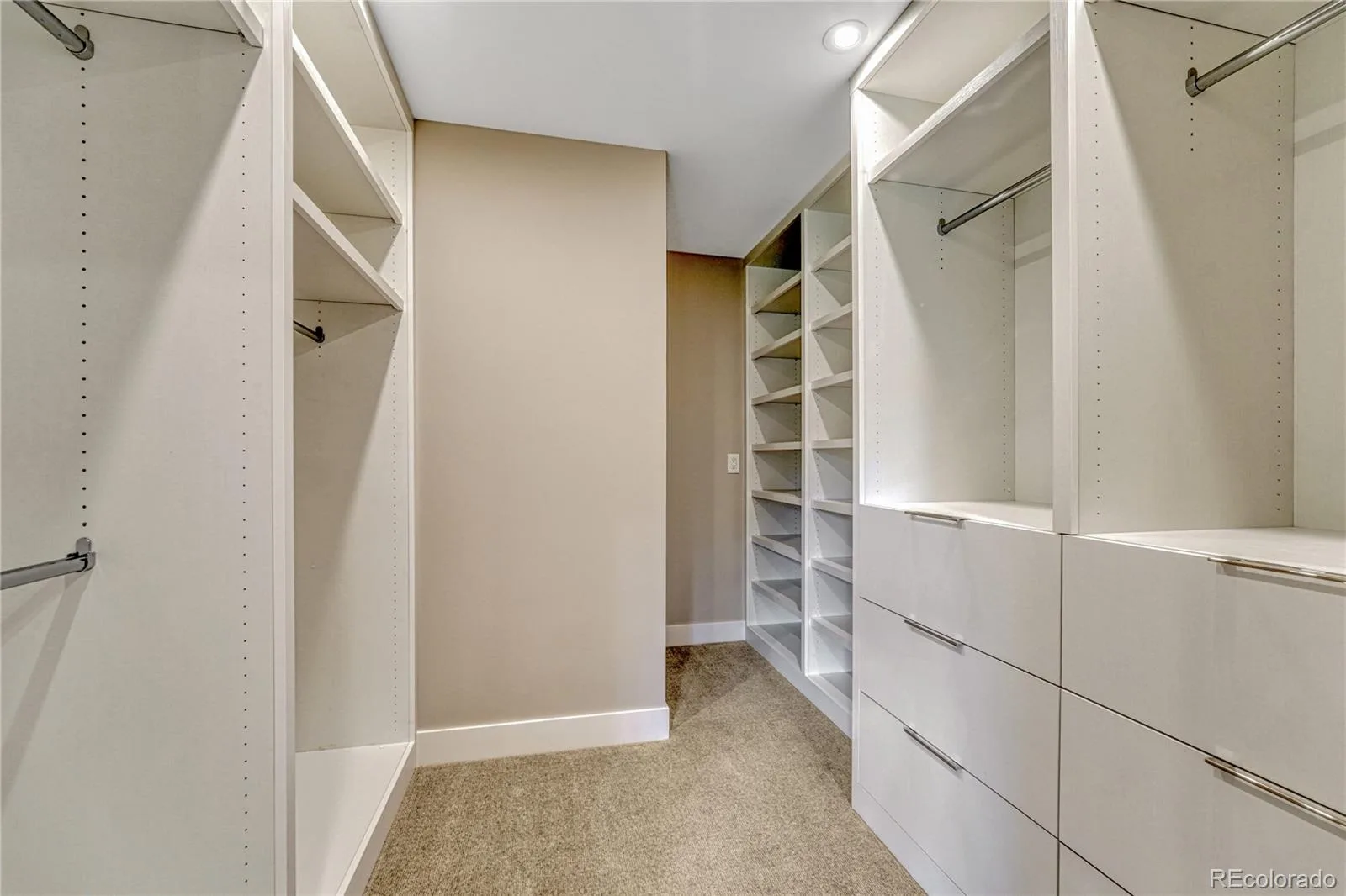 3080 E Flora Place Denver CO 80210 MLS #REC9695230 06172026000710 1600 29