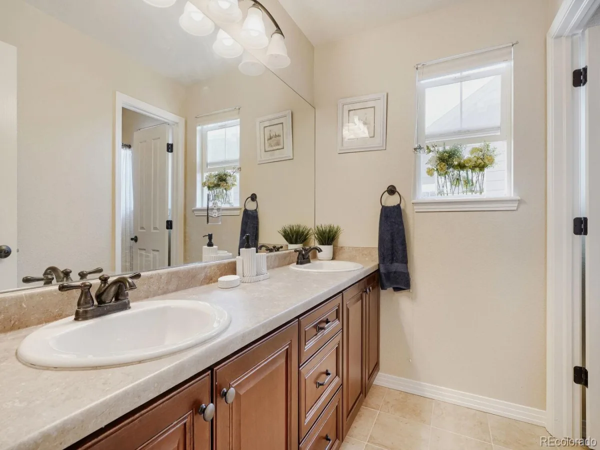 25332 E Indore Drive Aurora CO 80016 MLS #REC9697436 07022026234851 1200 20