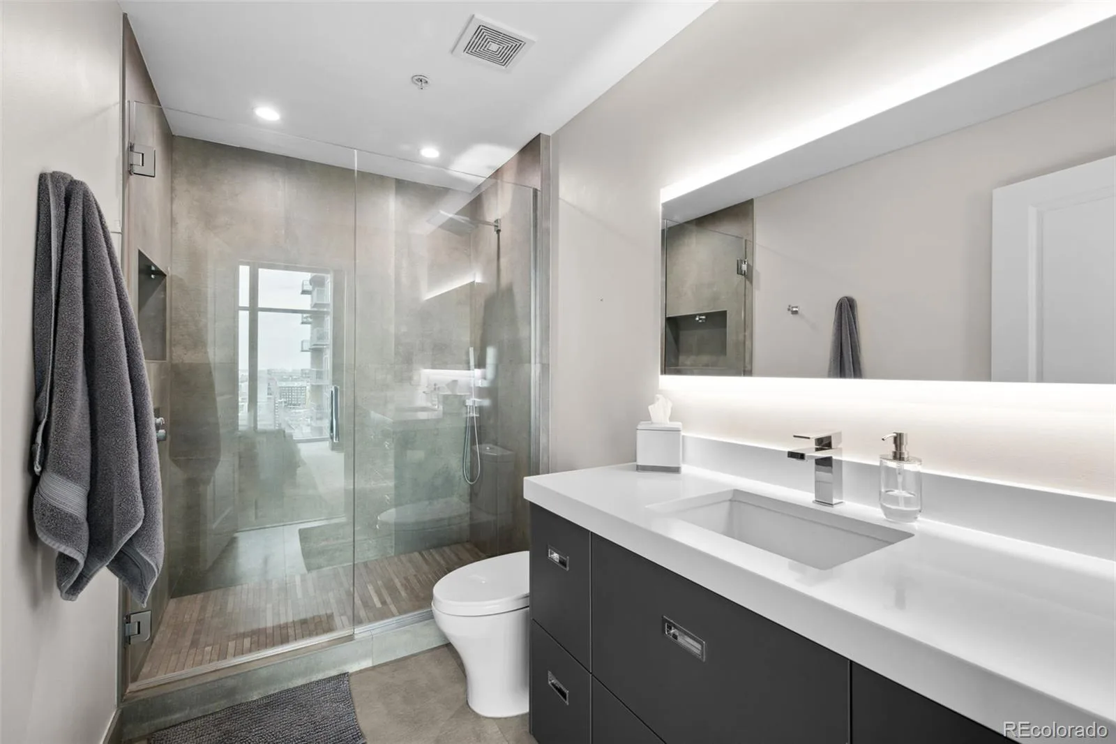1700 Bassett Street #1901 Denver CO 80202 MLS #REC9698074 06232026001629 1600 4