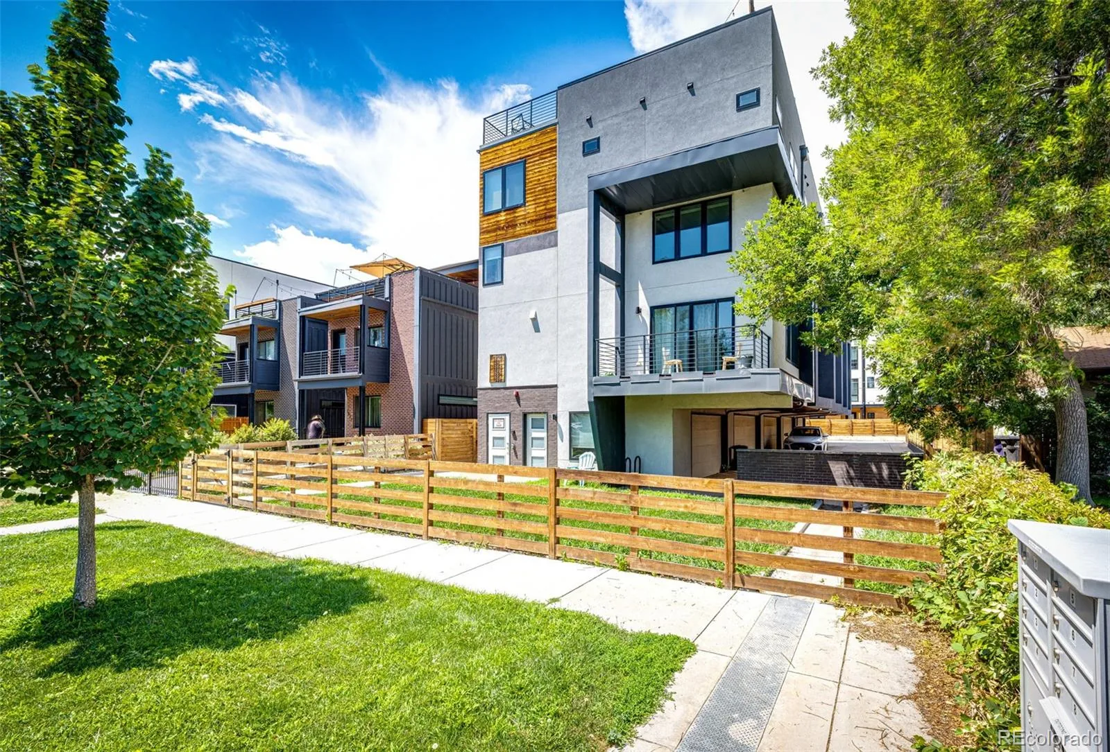 1585 King Street Denver CO 80204 | MLS #REC9700236 08152026222042 1600 1