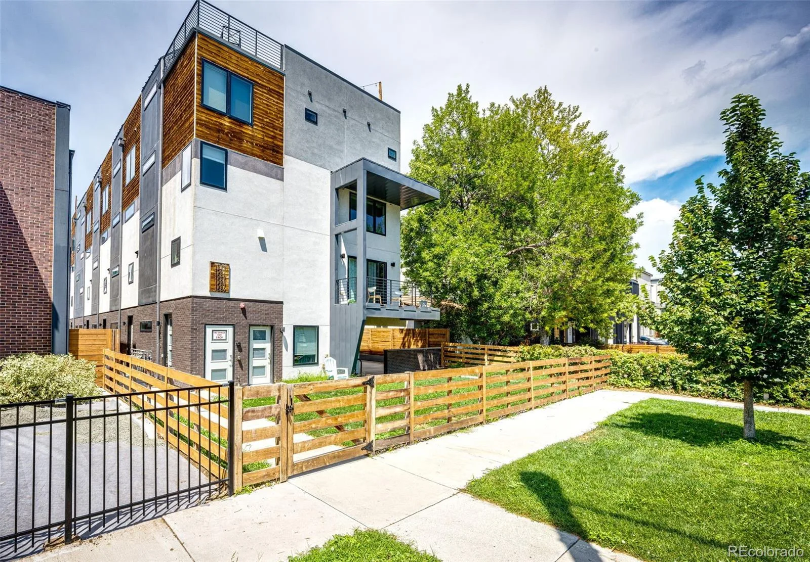 1585 King Street Denver CO 80204 | MLS #REC9700236 08152026222042 1600 2