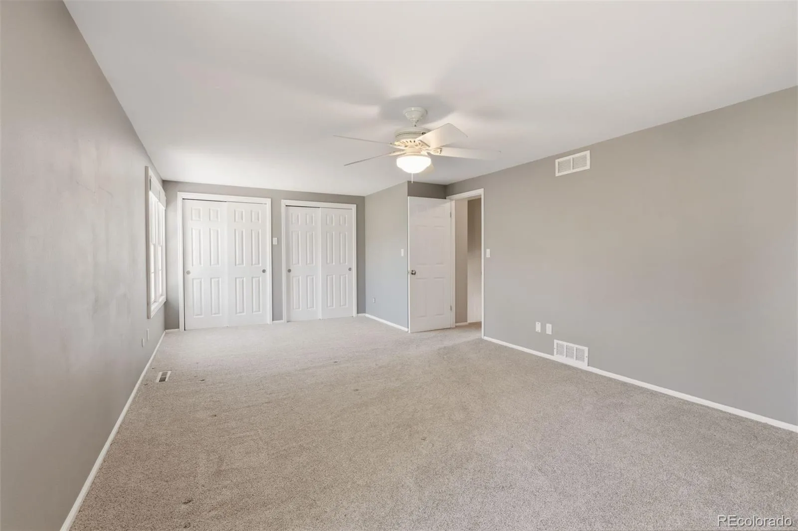 5497 E Hinsdale Place Centennial CO 80122 | MLS #REC9700455 08242026190700 1600 28