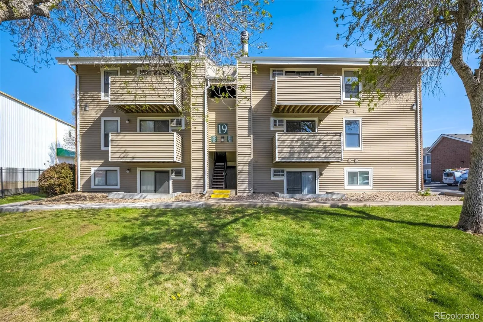 10150 E Virginia Avenue #19-208 Denver CO 80247 MLS #REC9702066 04222026205159 1600 2