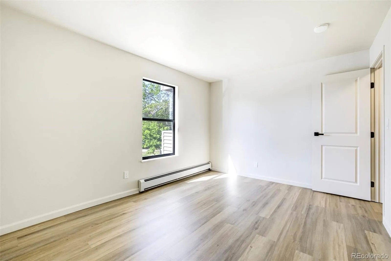 10150 E Virginia Avenue #19-208 Denver CO 80247 MLS #REC9702066 04222026205159 1600 22