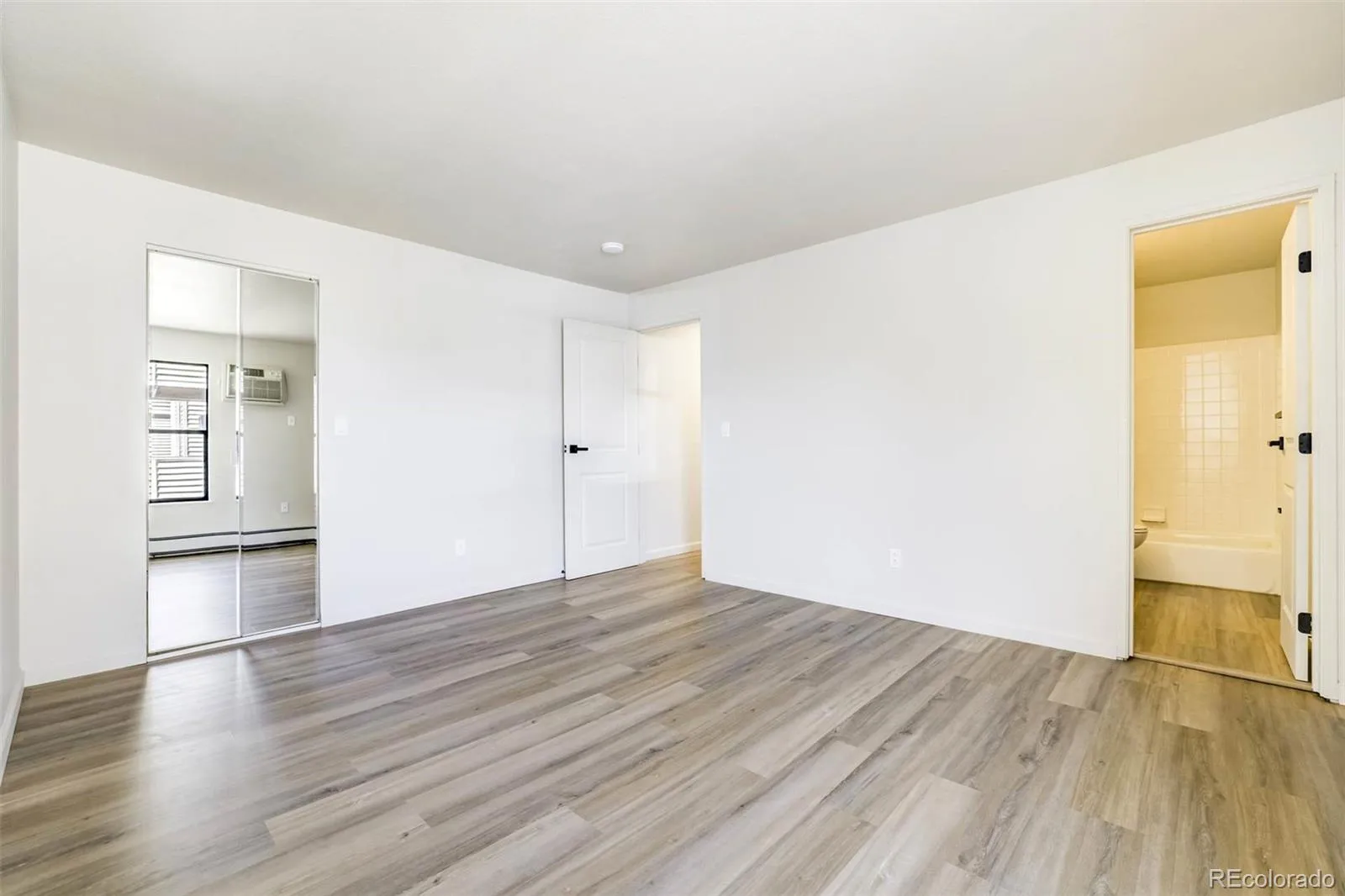 10150 E Virginia Avenue #19-208 Denver CO 80247 MLS #REC9702066 04222026205159 1600 30