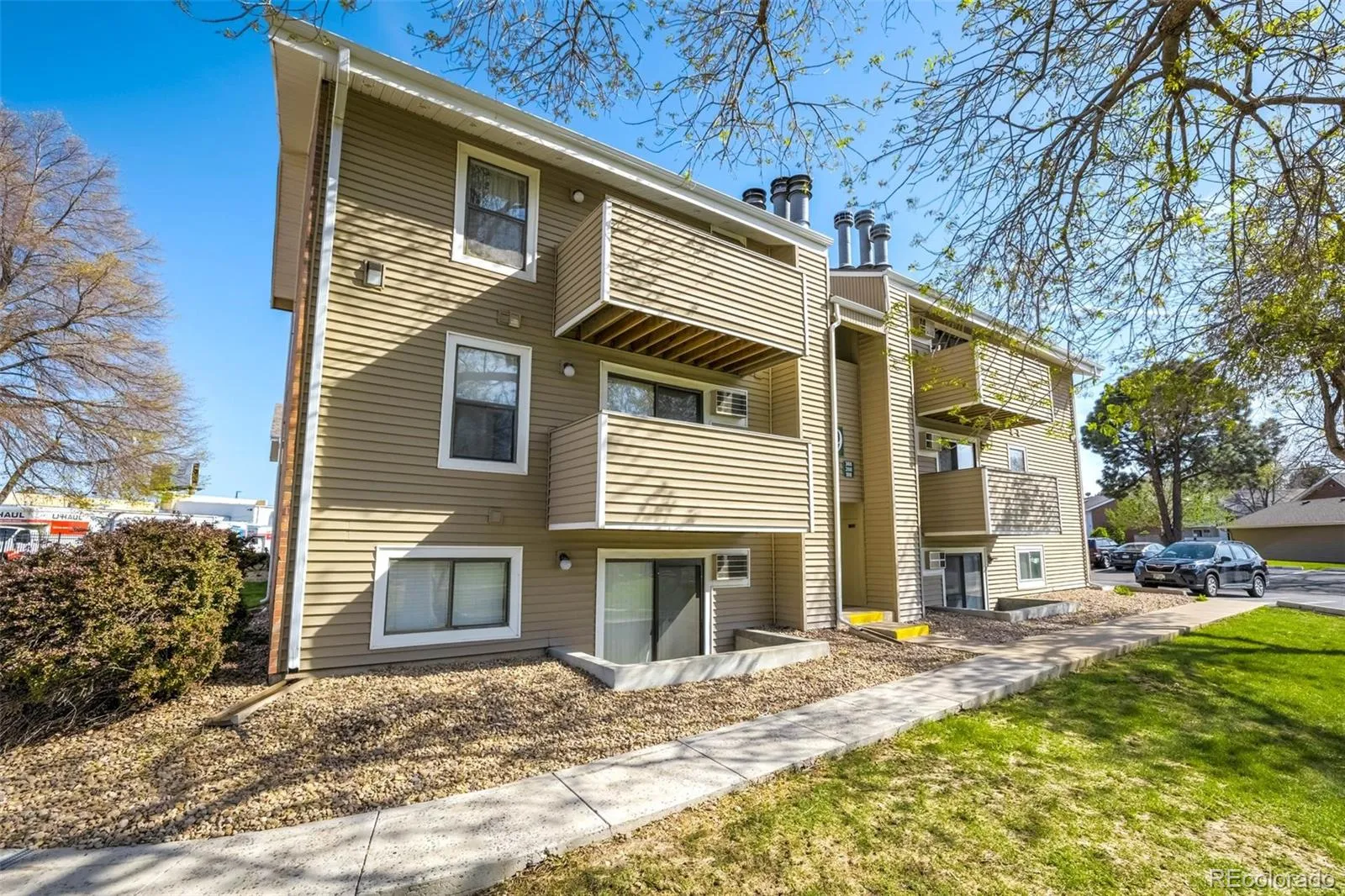 10150 E Virginia Avenue #19-208 Denver CO 80247 MLS #REC9702066 04222026205159 1600 33