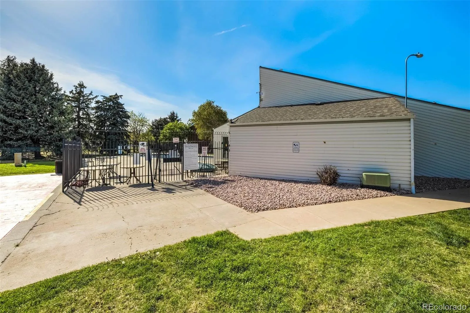 10150 E Virginia Avenue #19-208 Denver CO 80247 MLS #REC9702066 04222026205159 1600 47