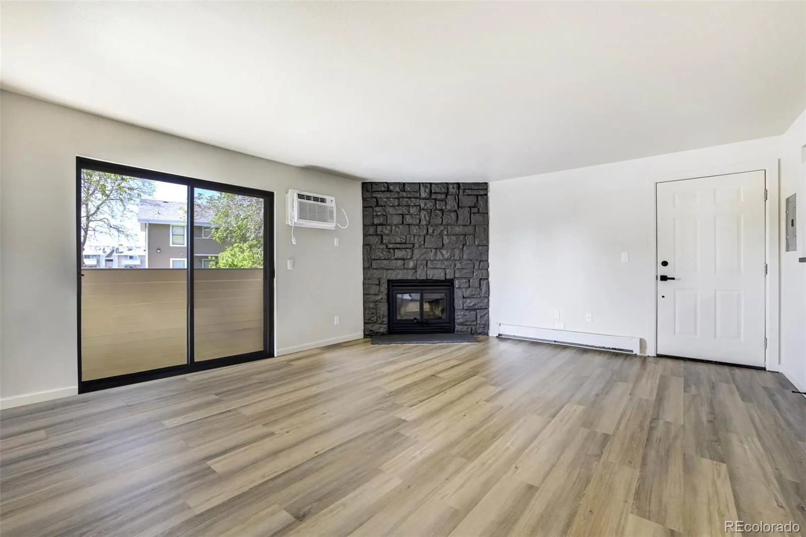 10150 E Virginia Avenue #19-208 Denver CO 80247 MLS #REC9702066 04222026205159 1600 5