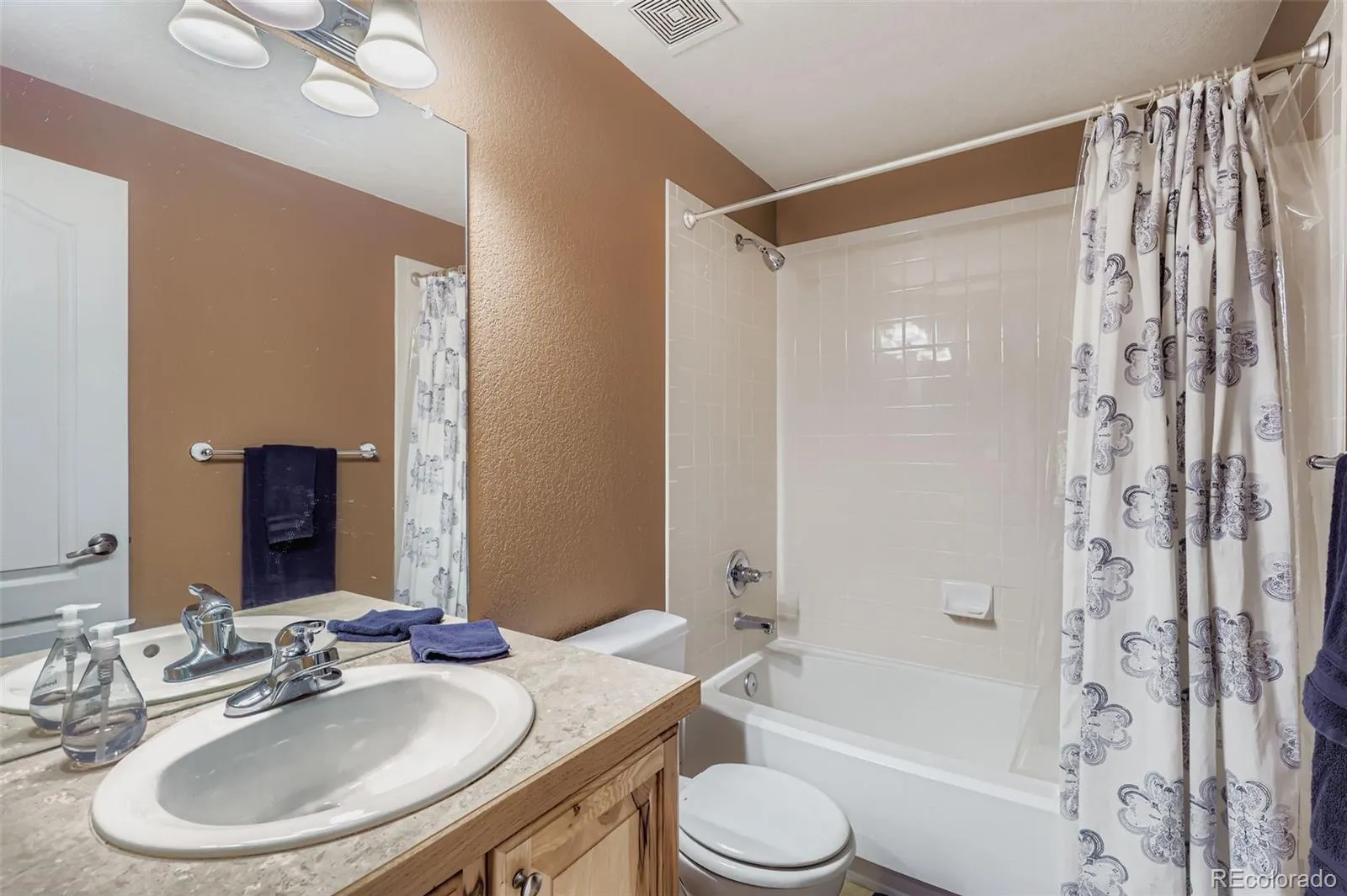 04172026155502 1600 33